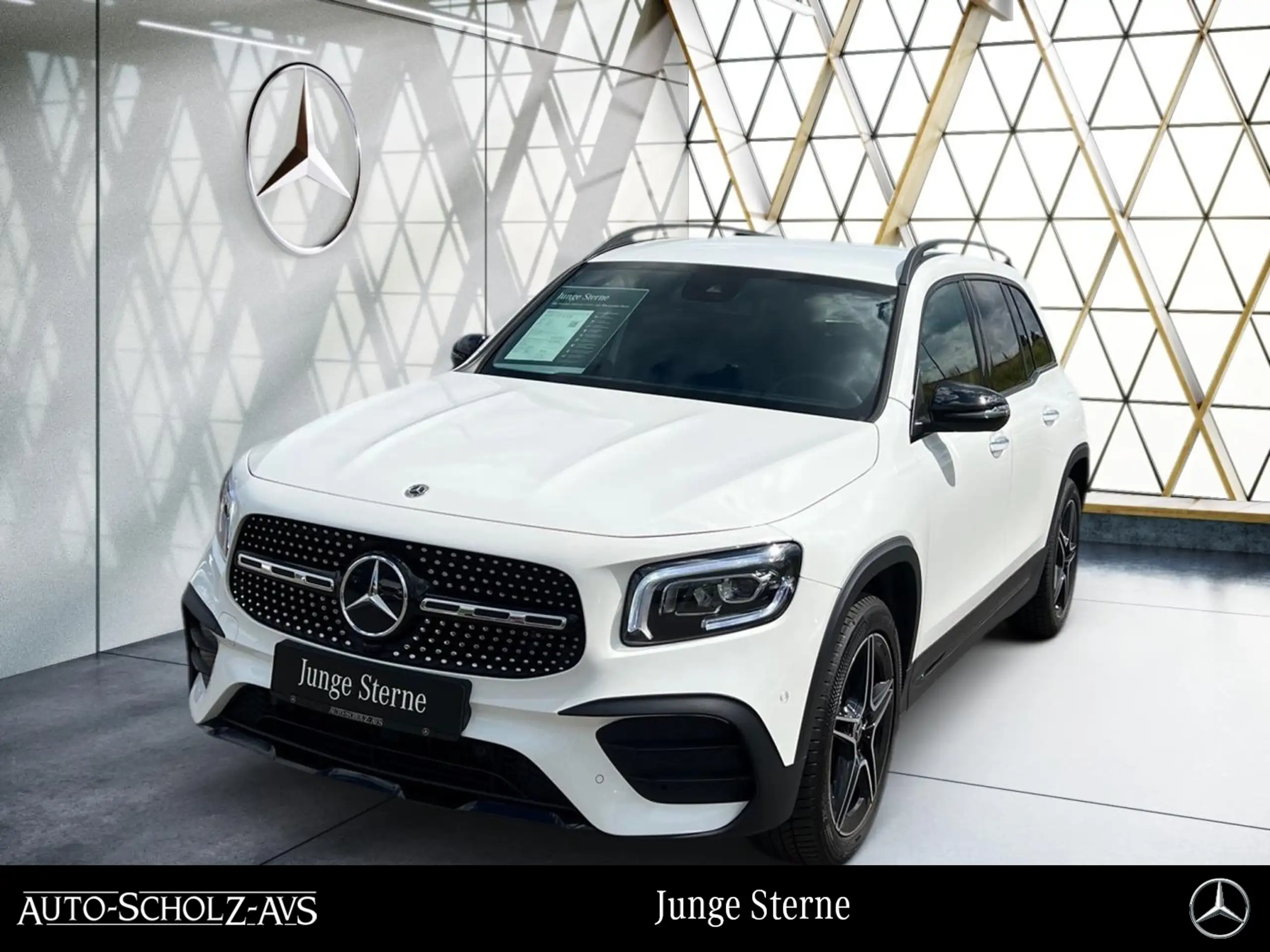 Mercedes-Benz GLB 220 2023