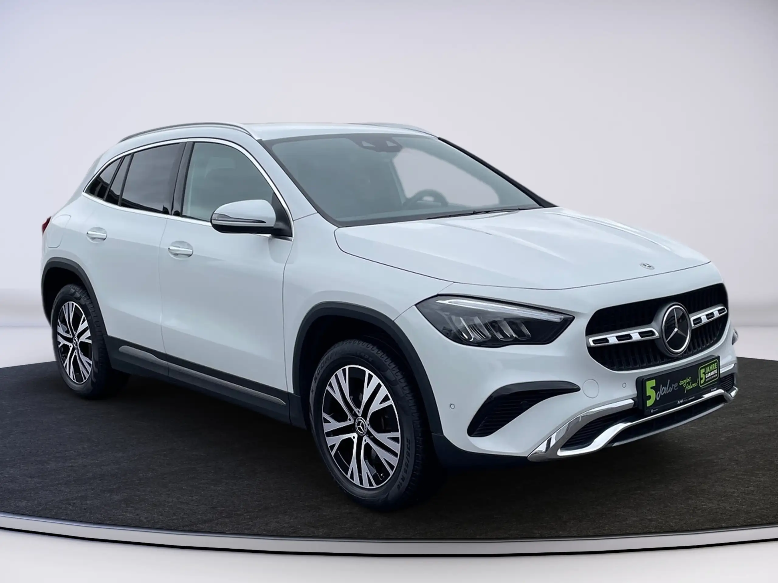 Mercedes-Benz - GLA 250