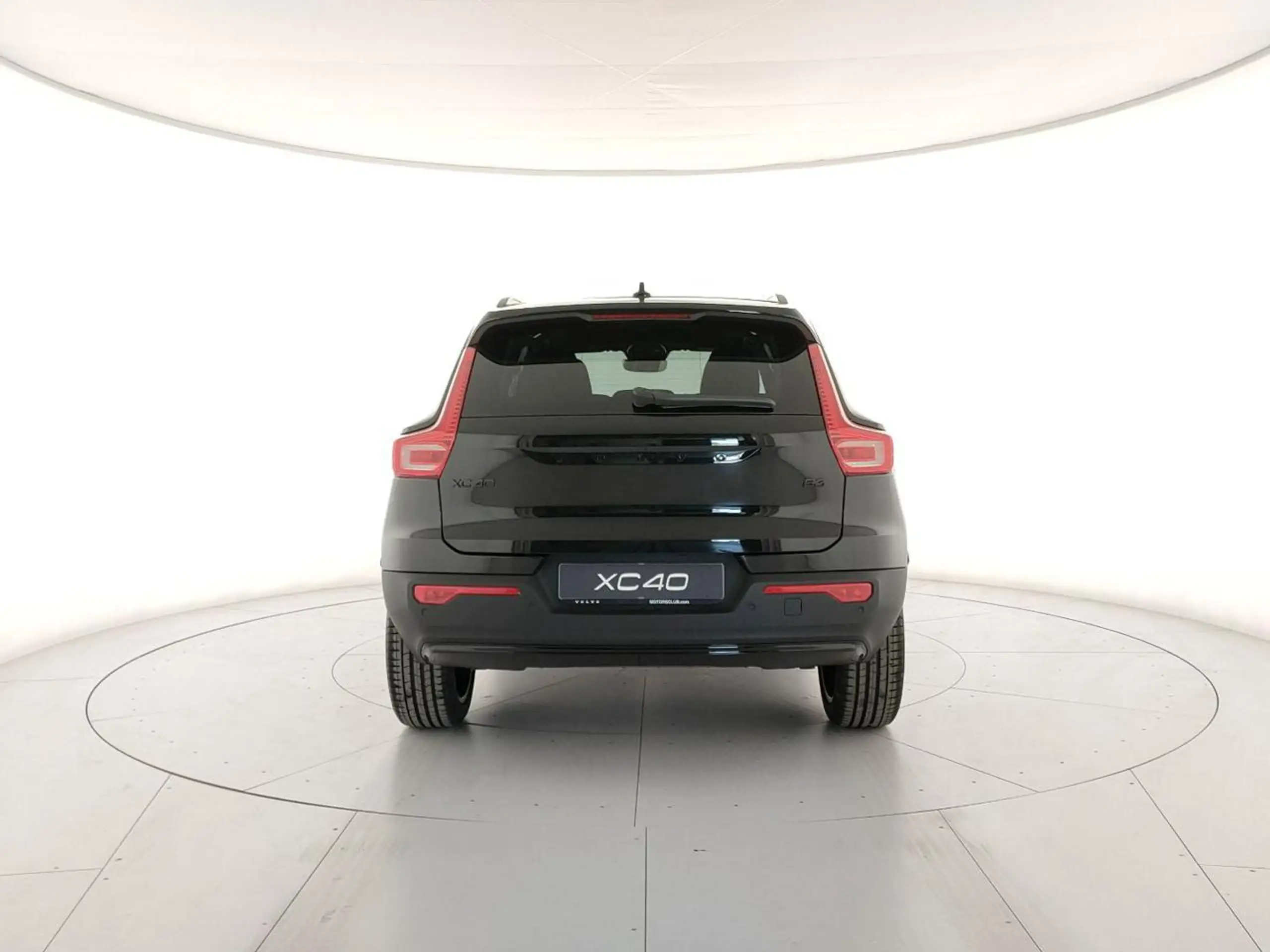 Volvo - XC40