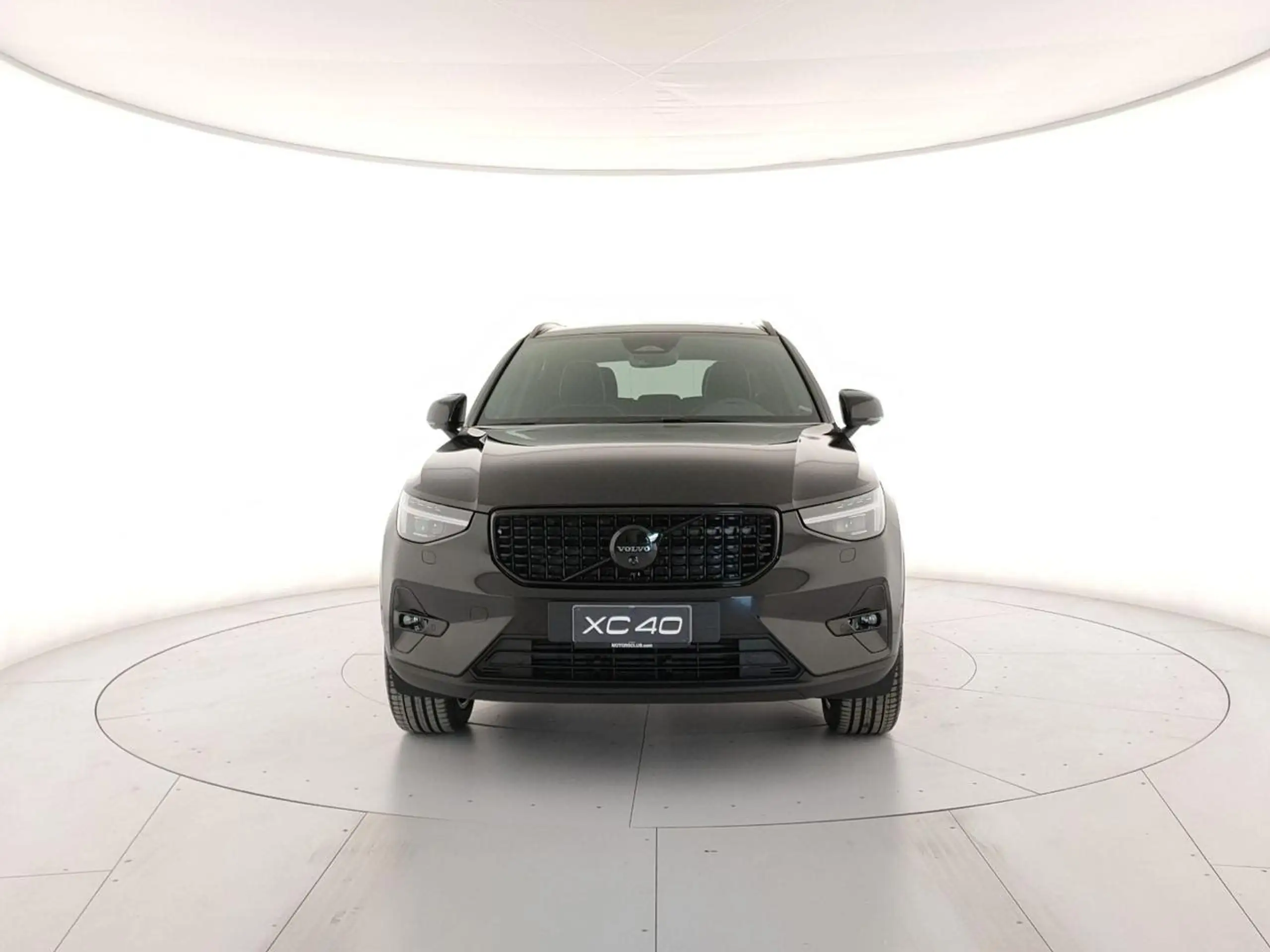 Volvo - XC40