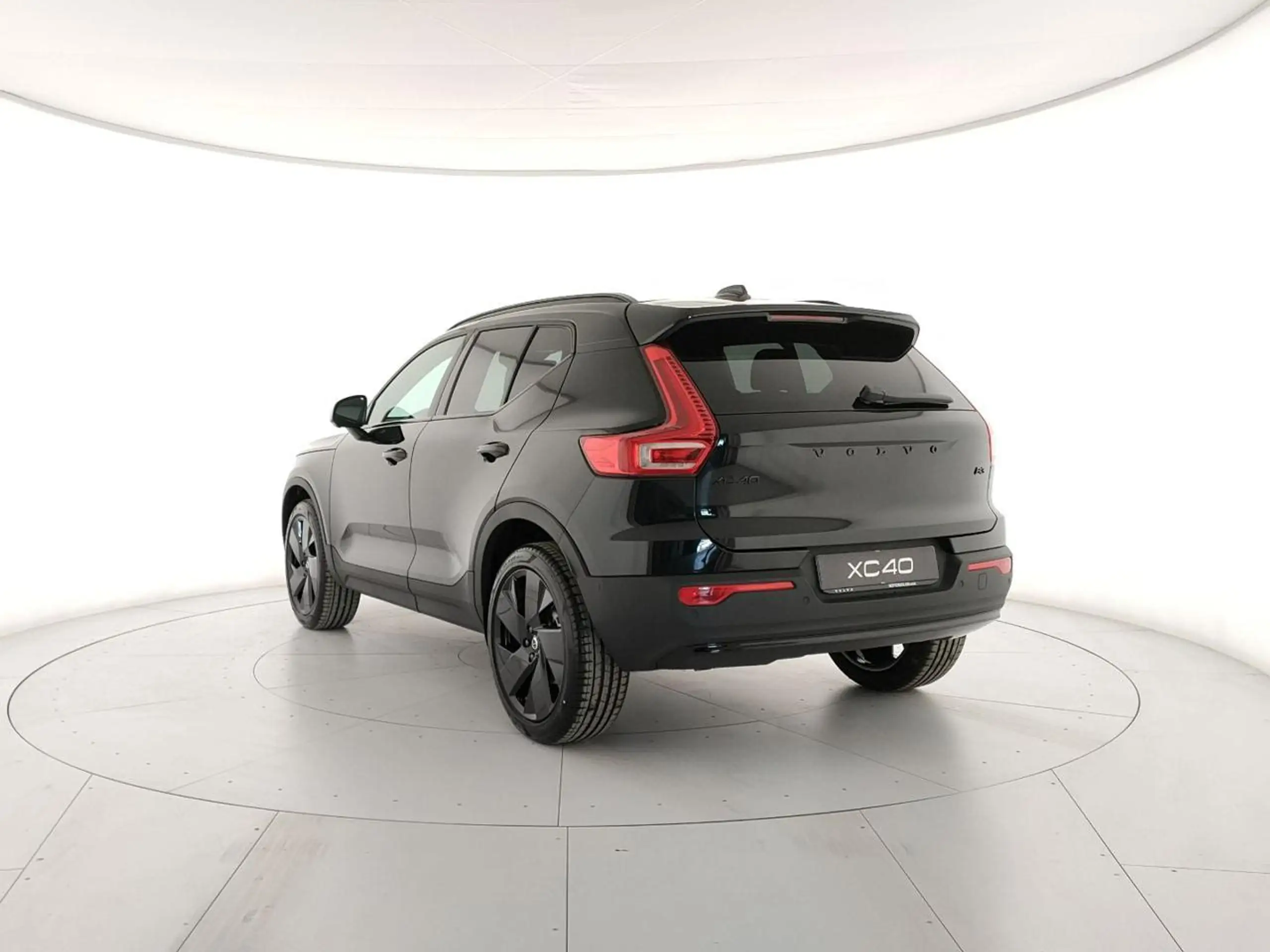 Volvo - XC40