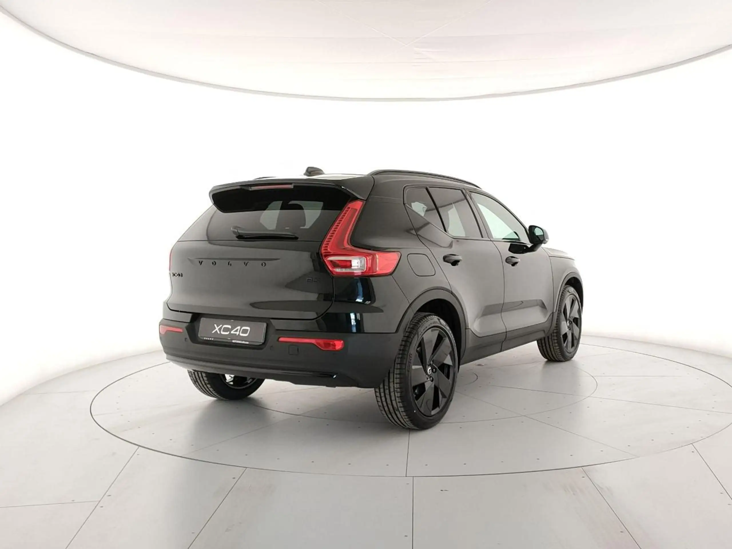 Volvo - XC40