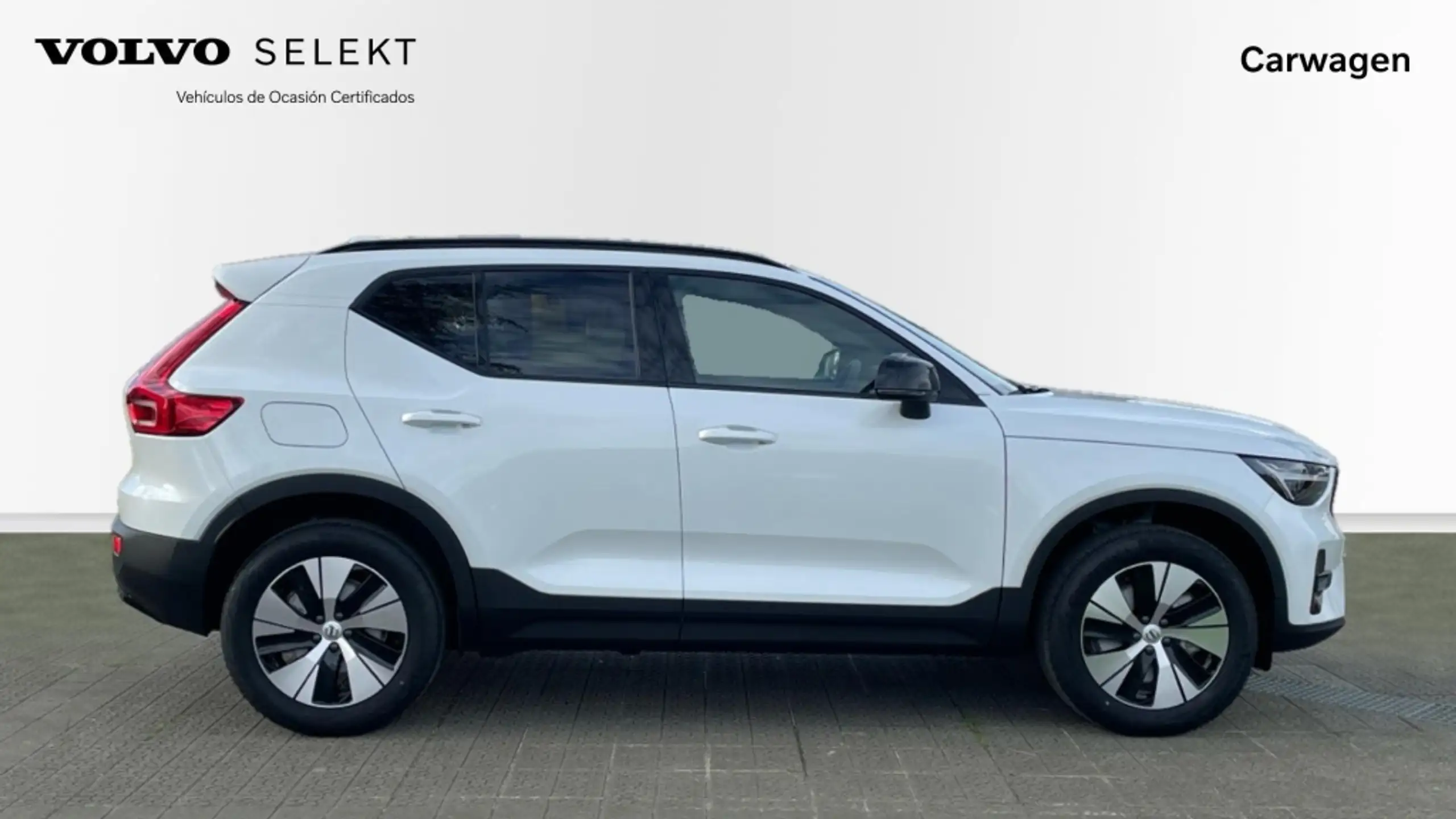 Volvo - XC40