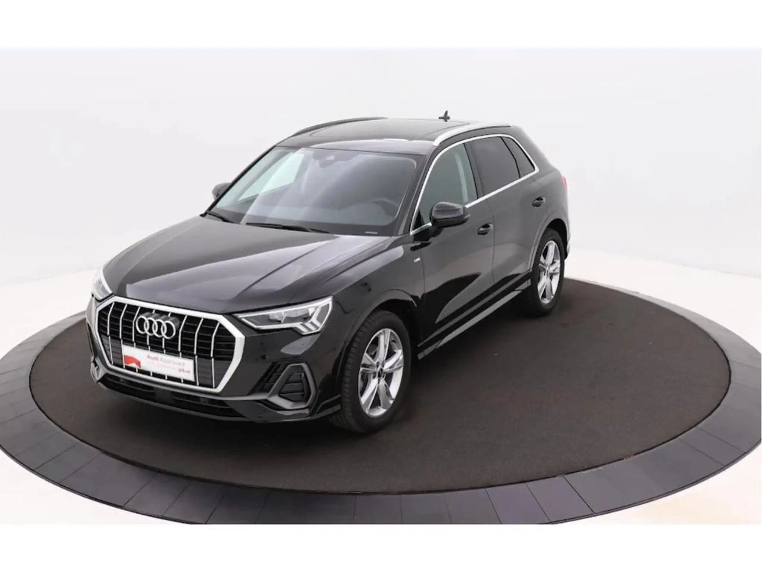 Audi - Q3