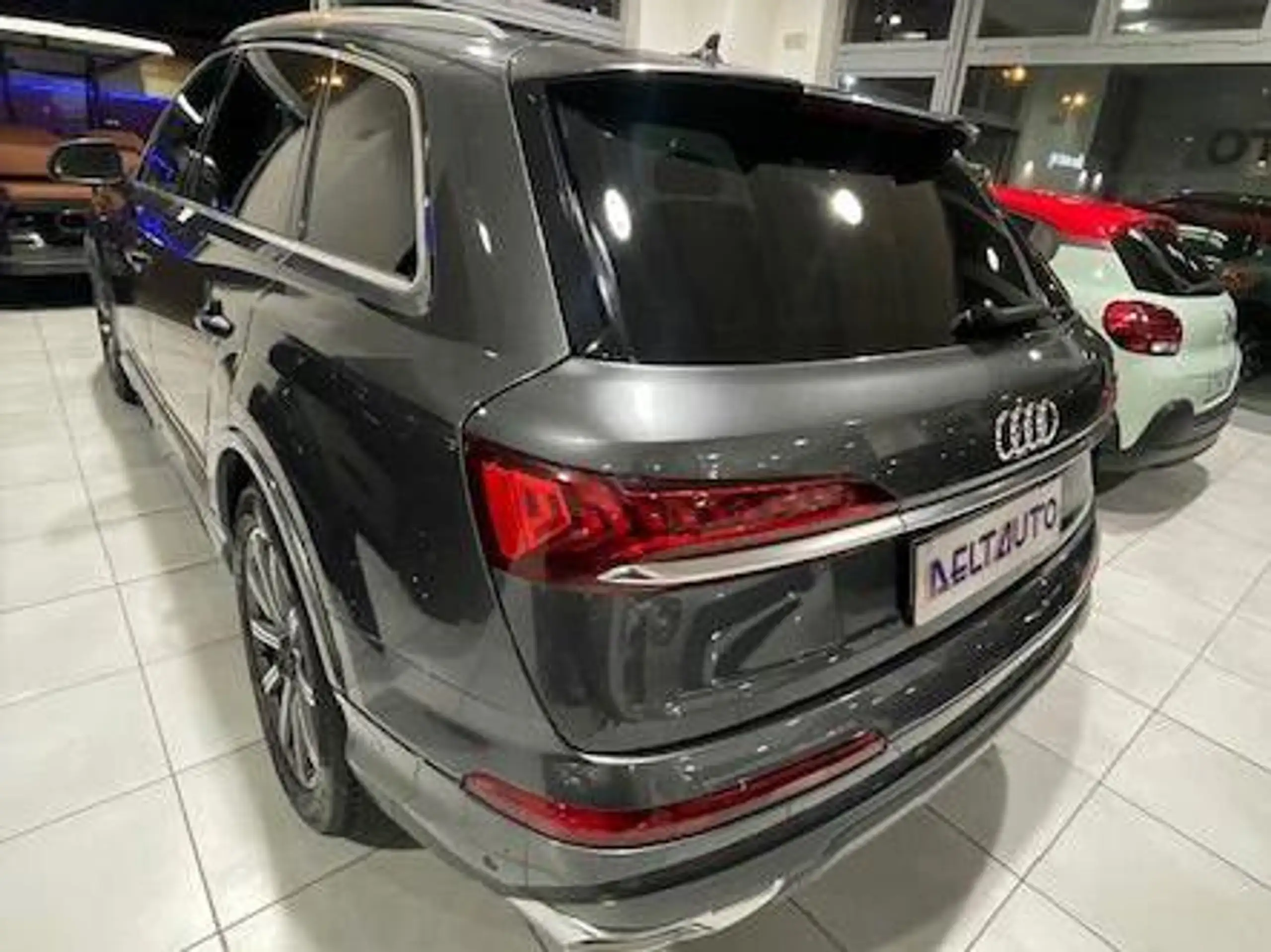 Audi - Q7