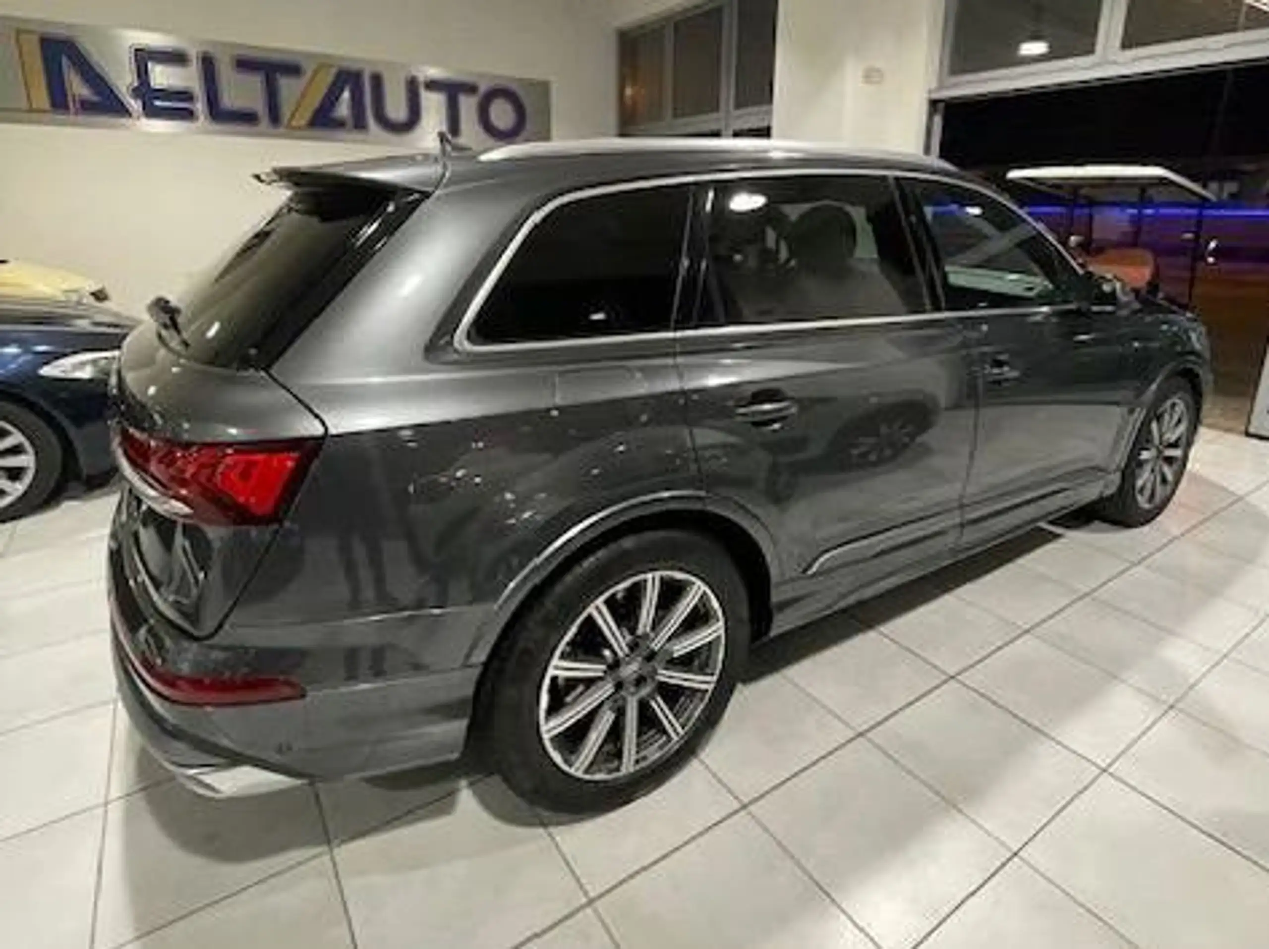 Audi - Q7