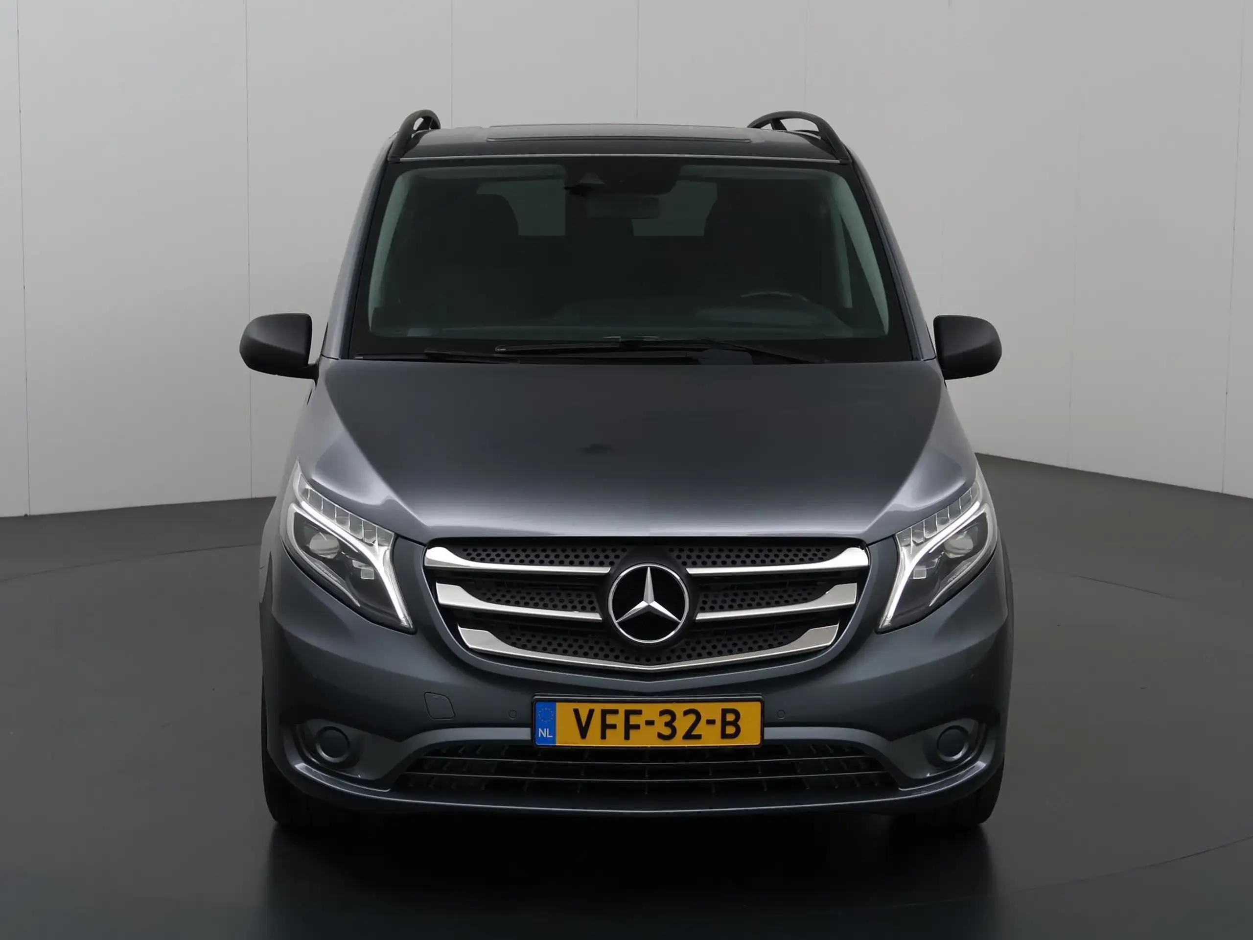 Mercedes-Benz - Vito