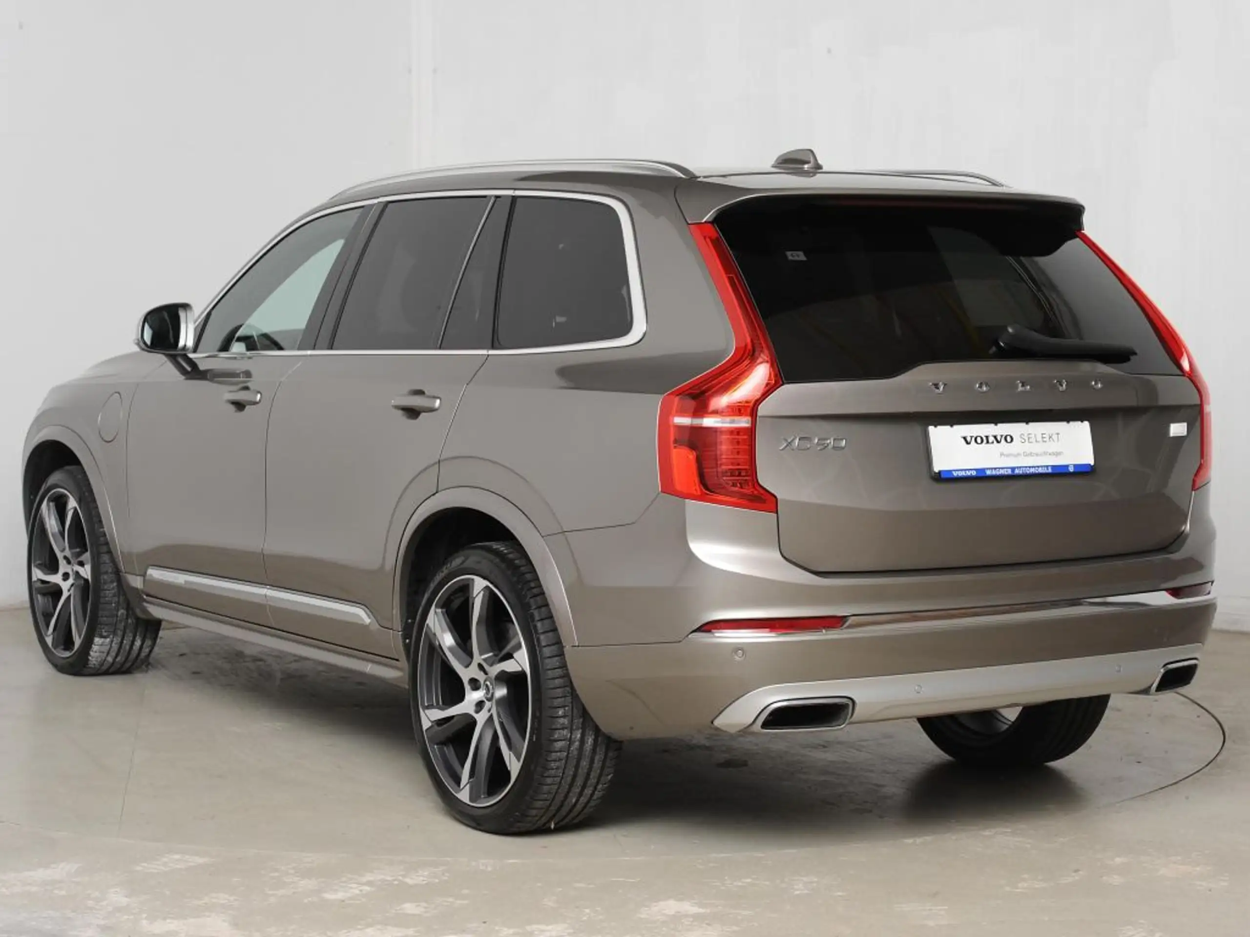 Volvo - XC90