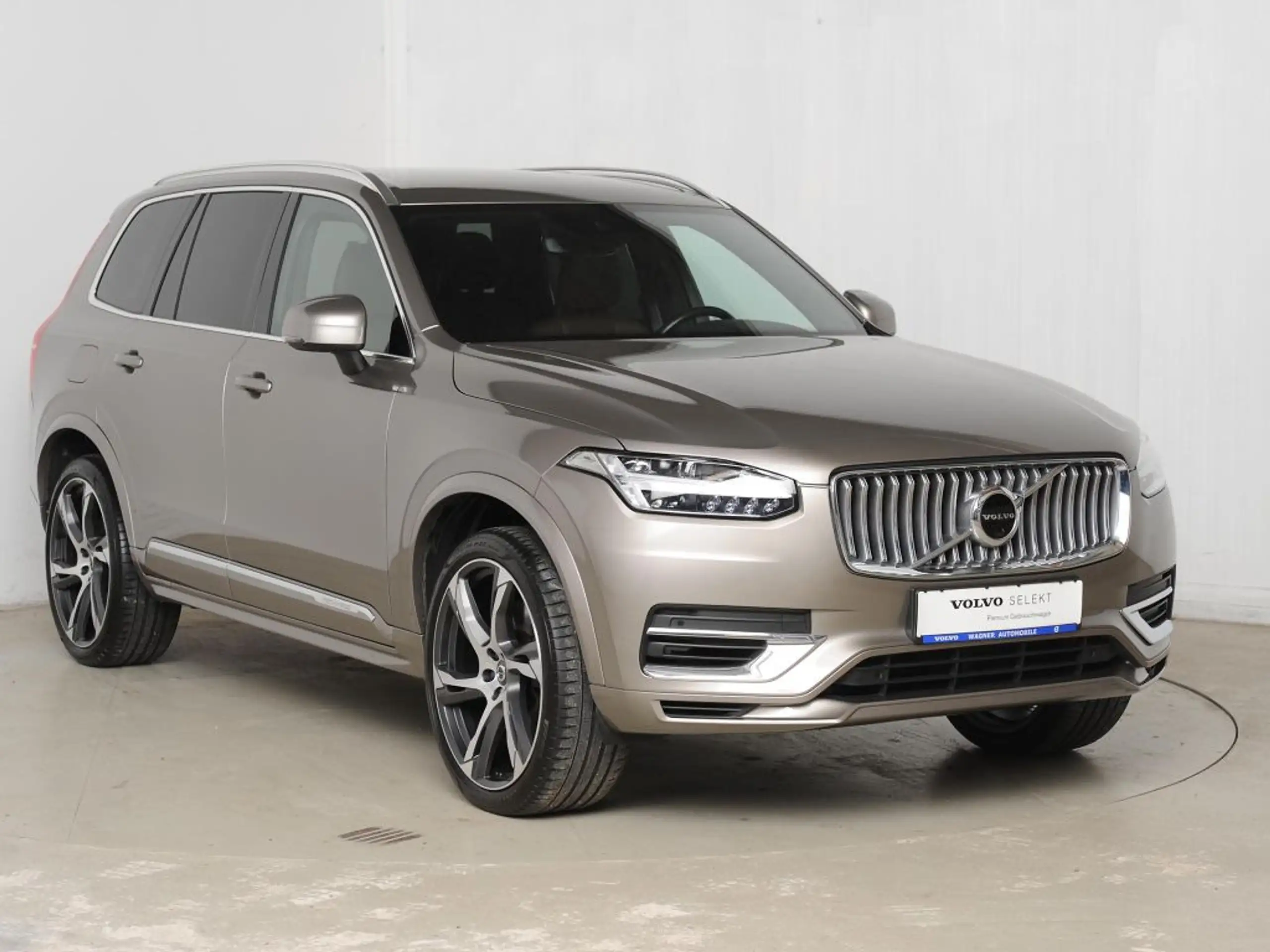 Volvo - XC90