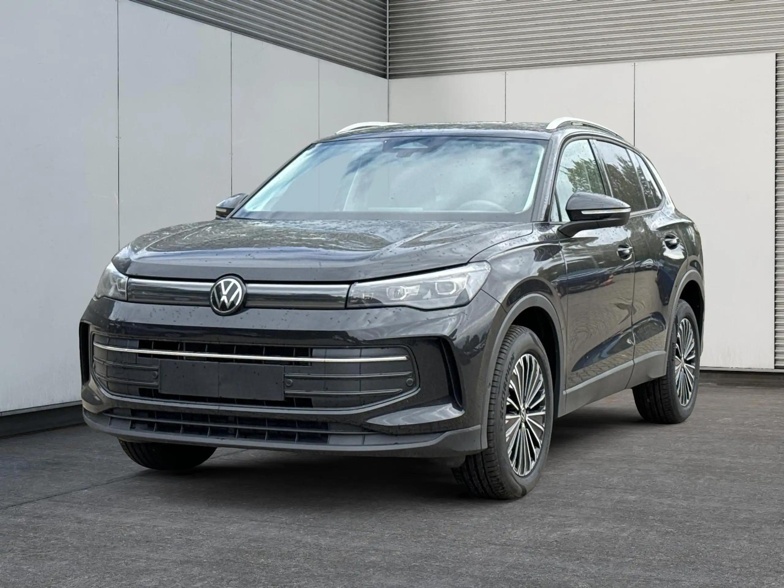 Volkswagen - Tiguan