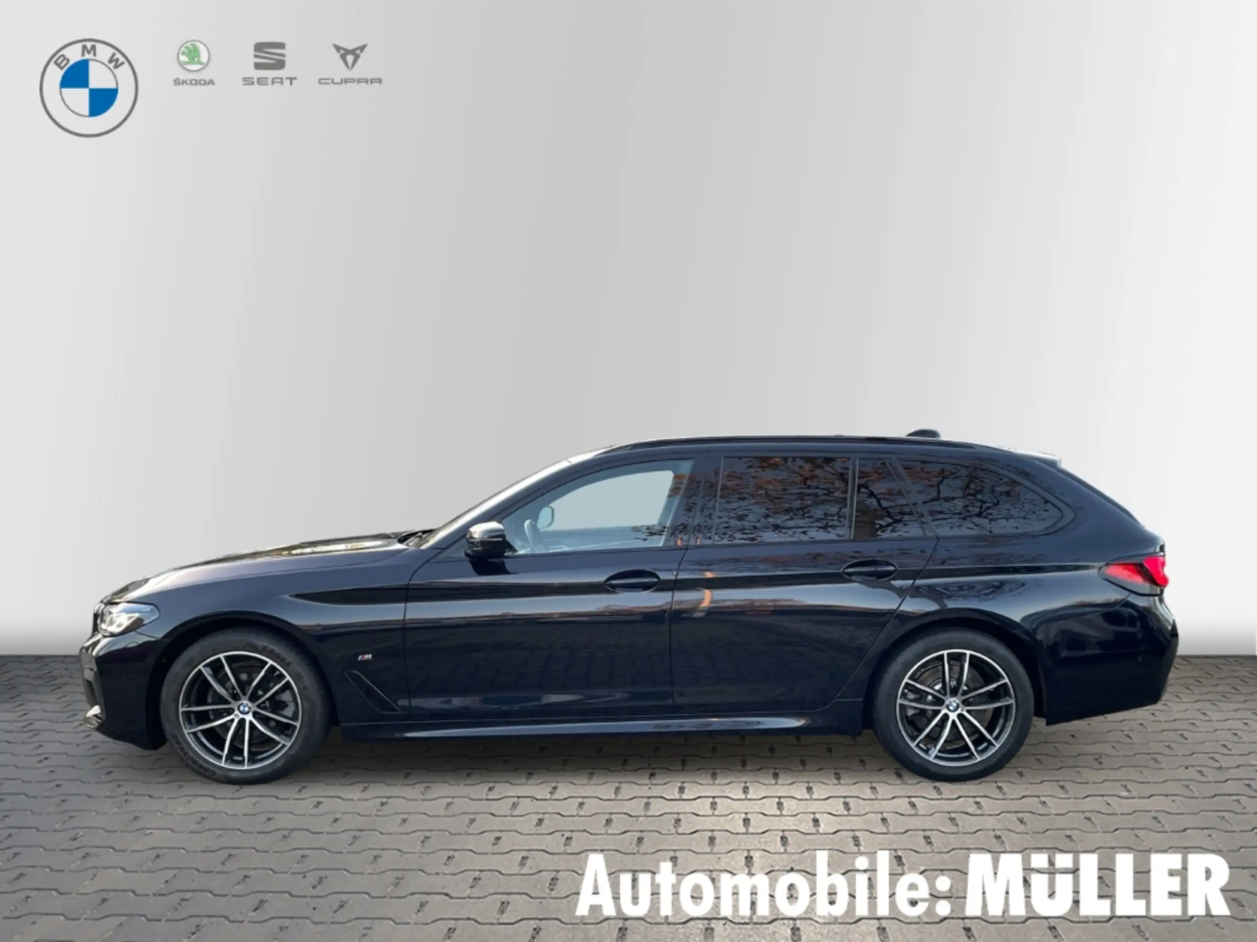 BMW - 520