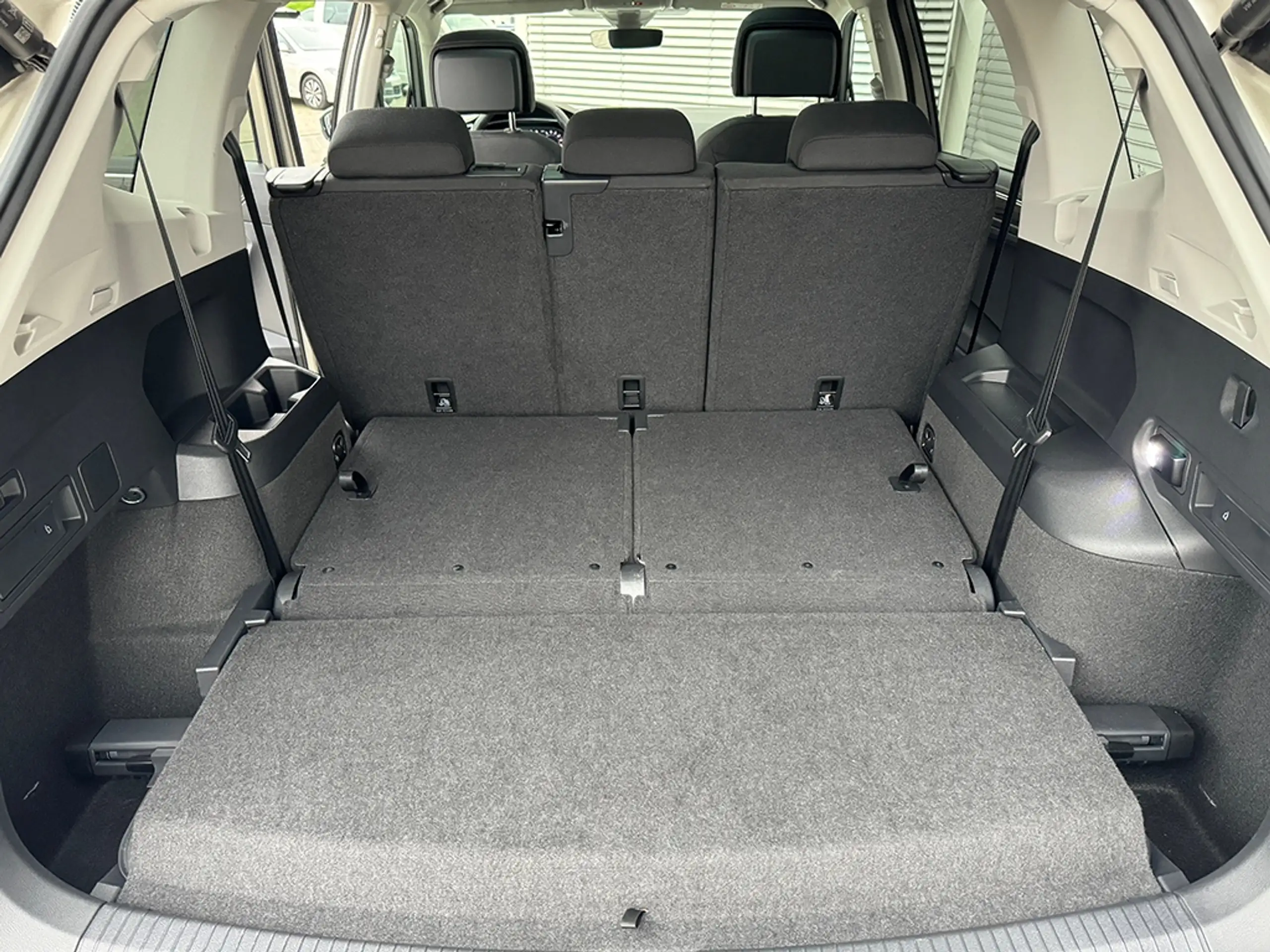 Volkswagen - Tiguan Allspace