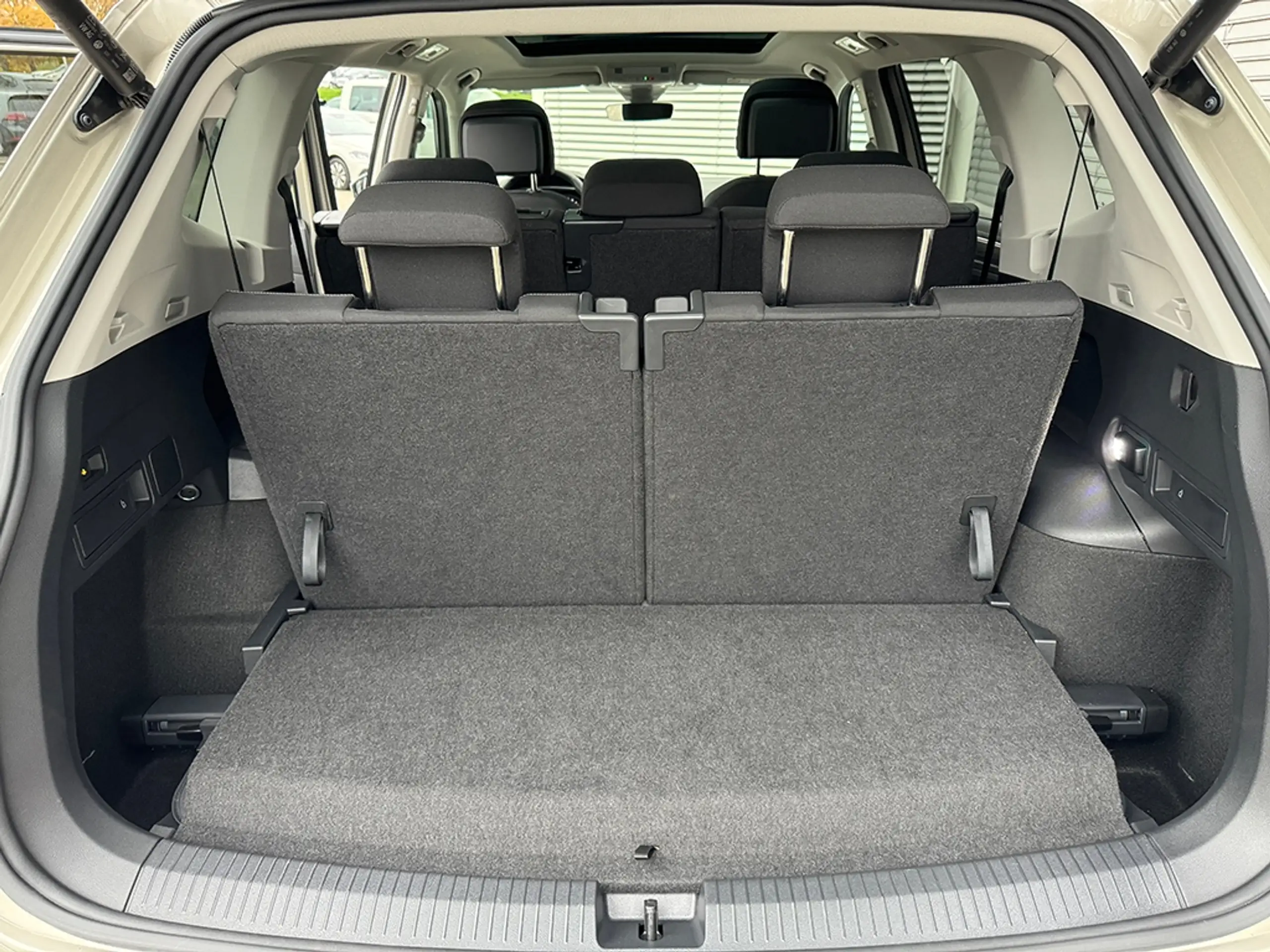 Volkswagen - Tiguan Allspace