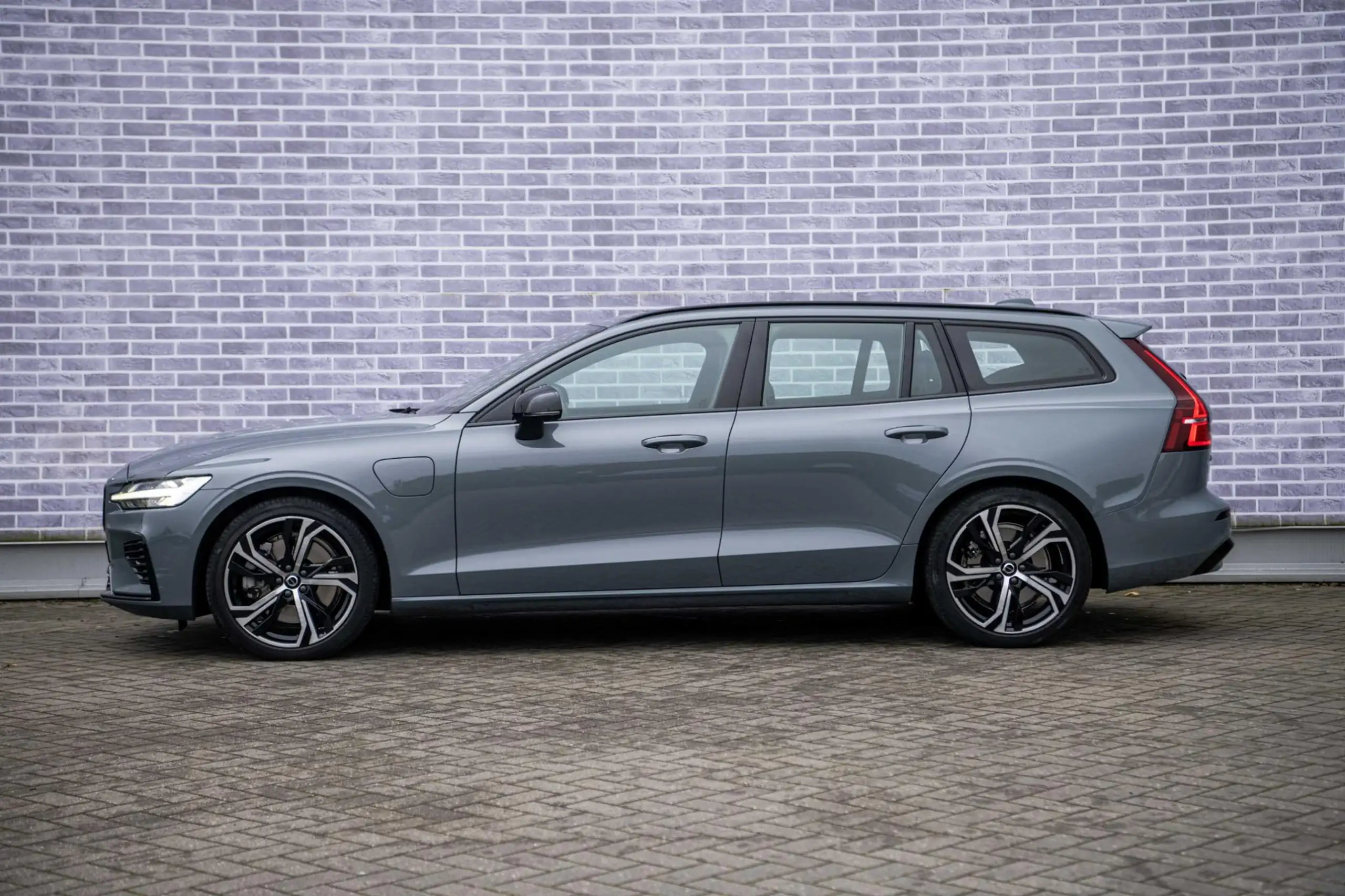 Volvo - V60