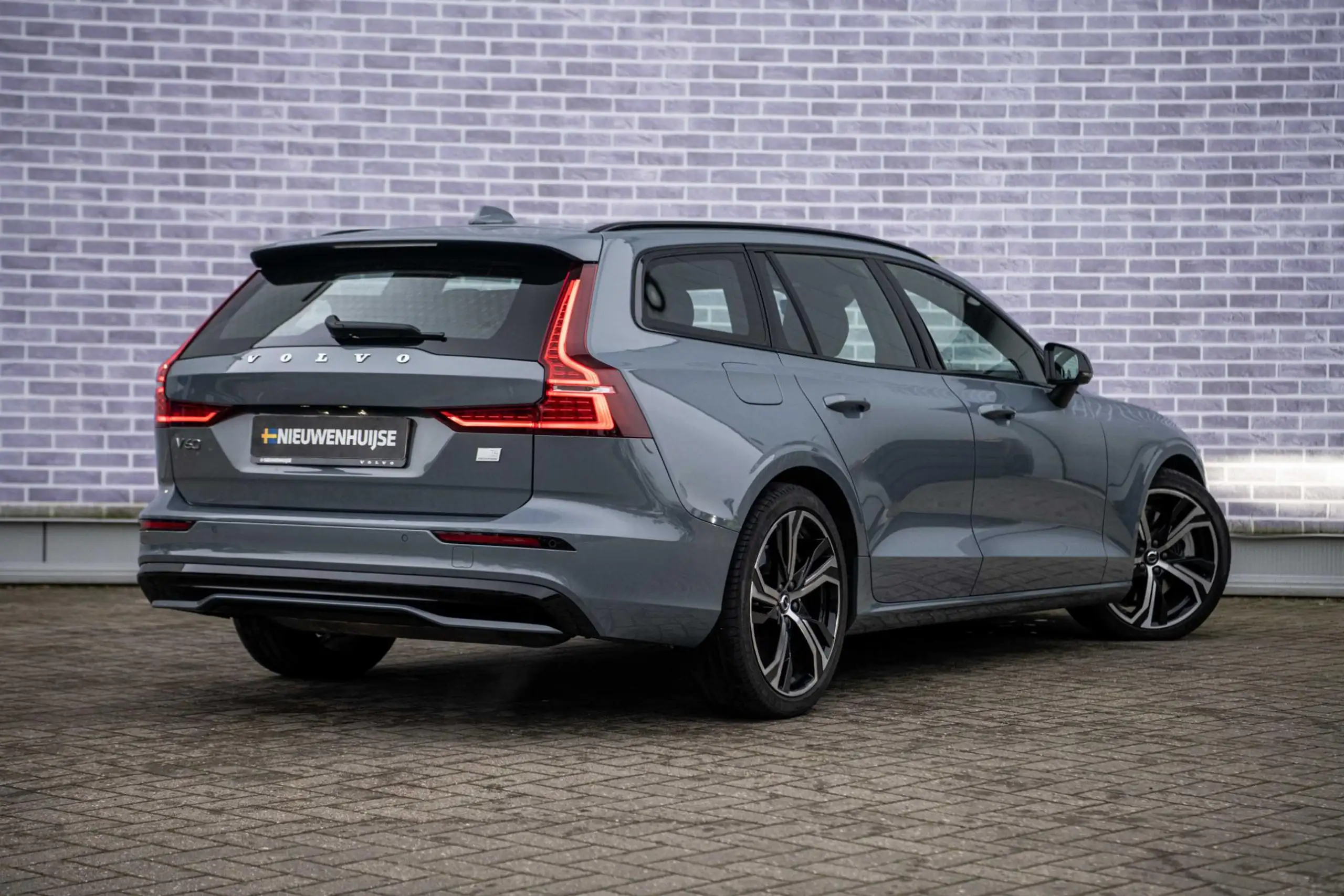 Volvo - V60