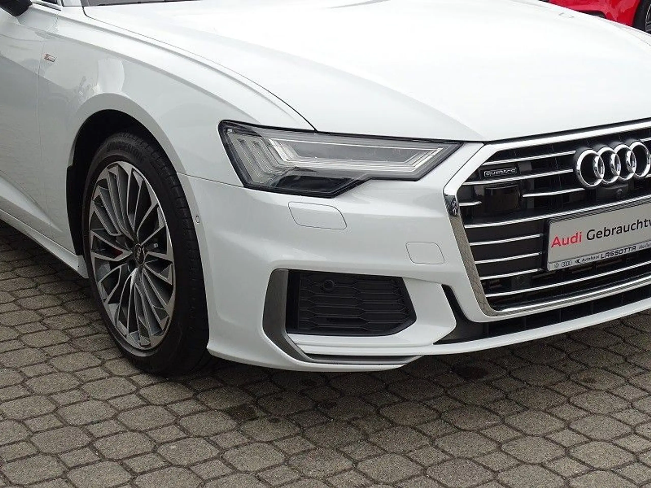 Audi - A6