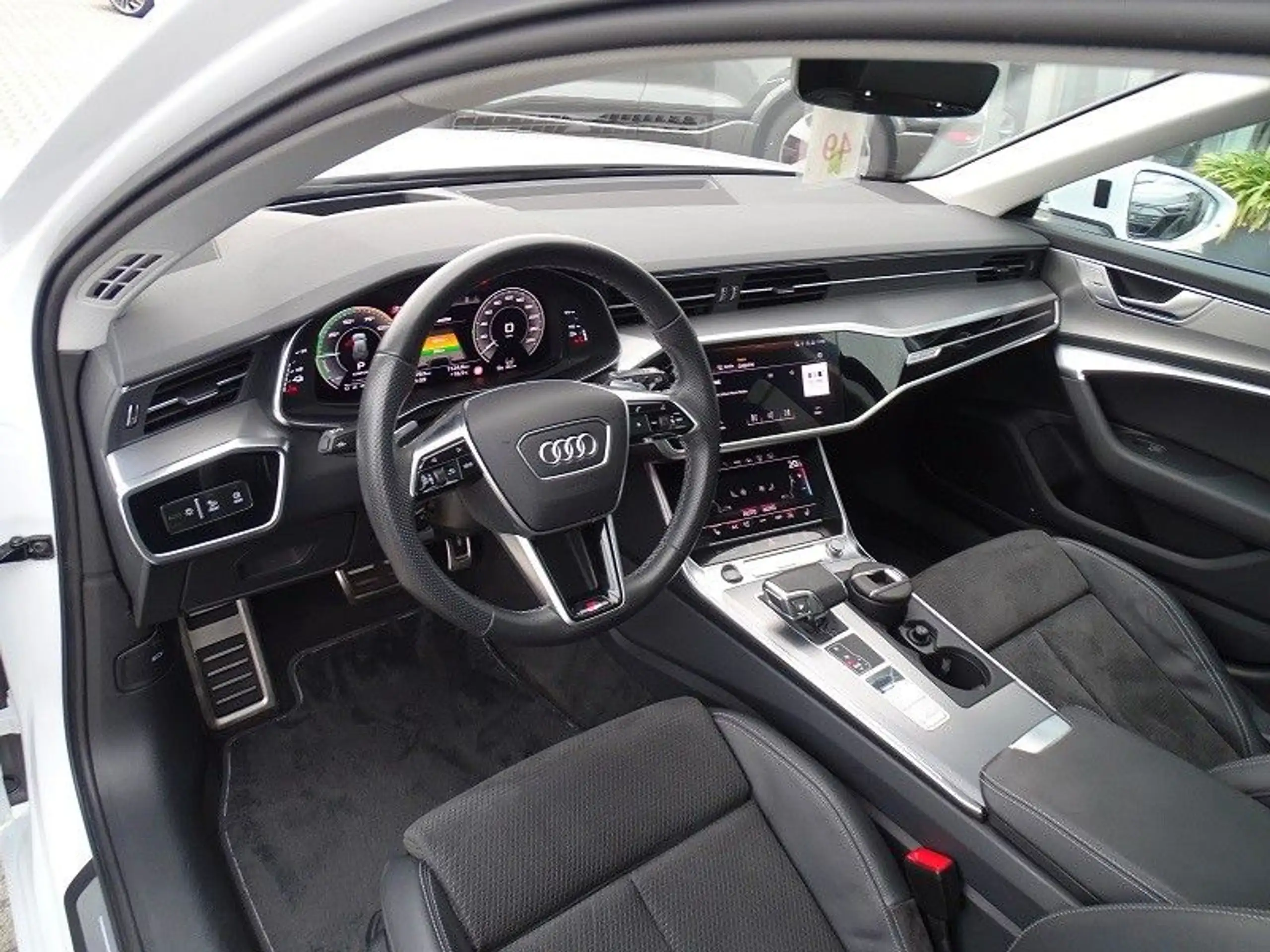 Audi - A6