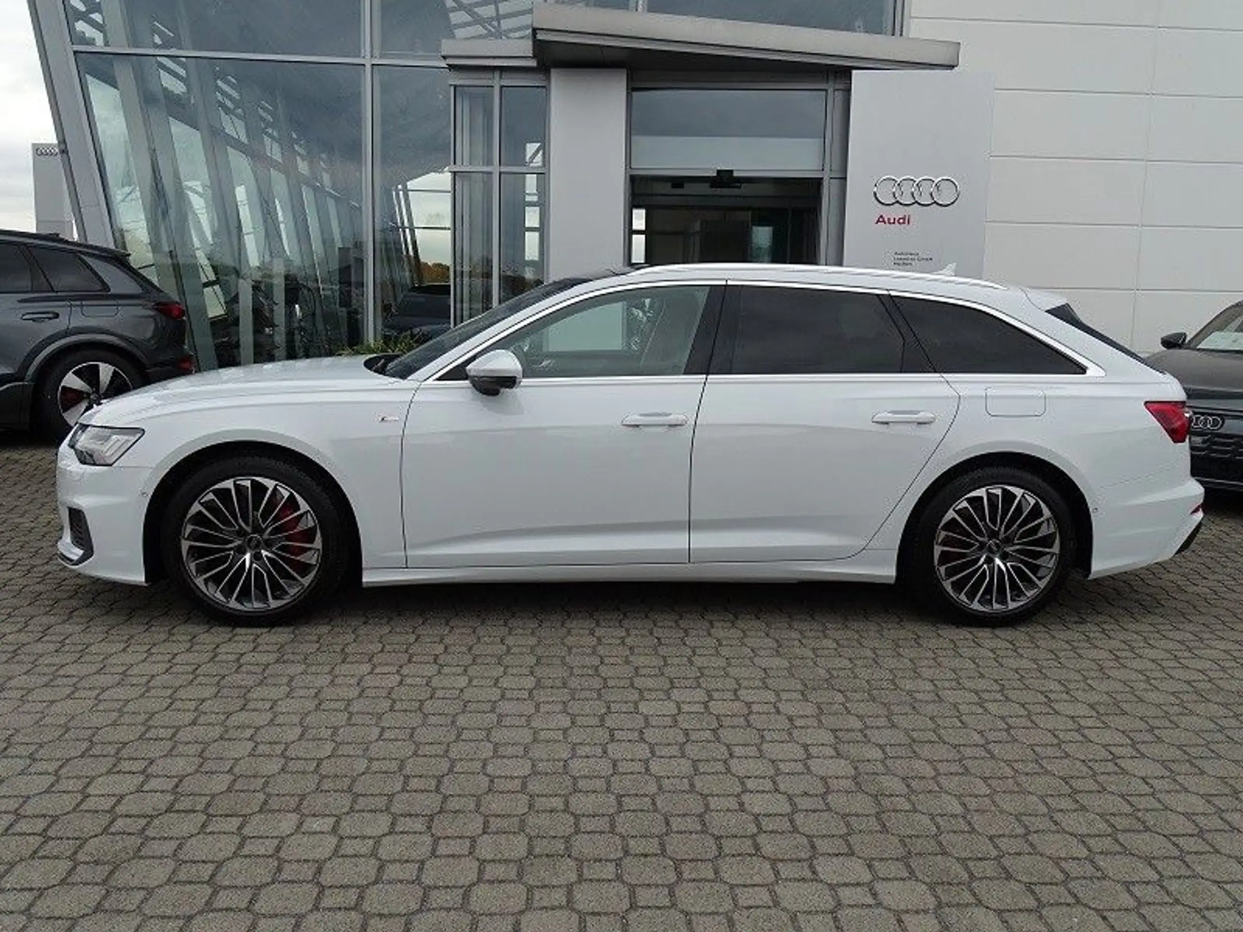 Audi - A6