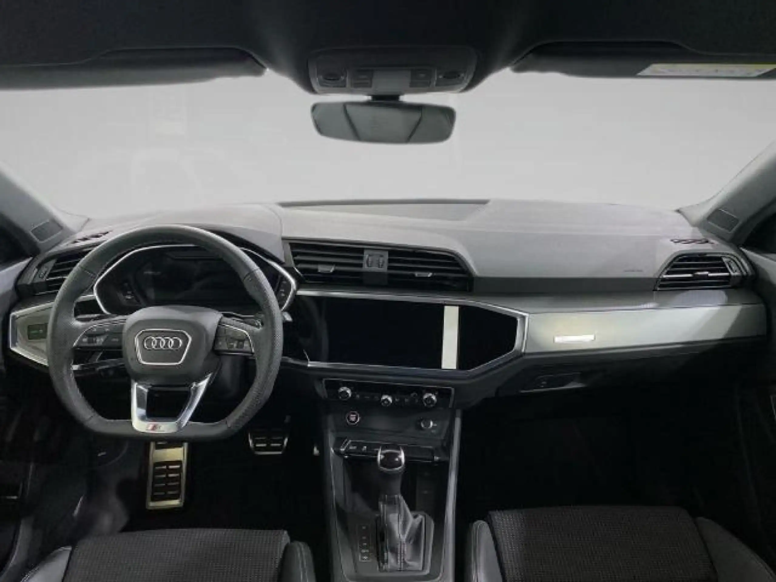 Audi - Q3