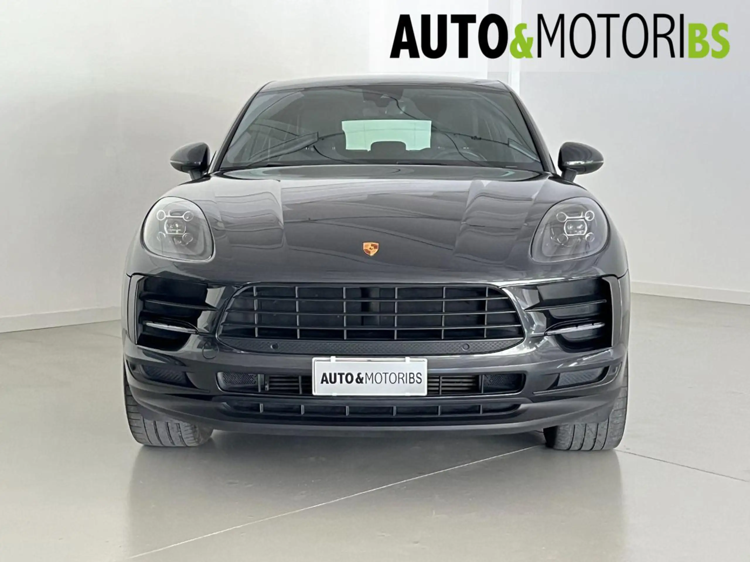 Porsche - Macan