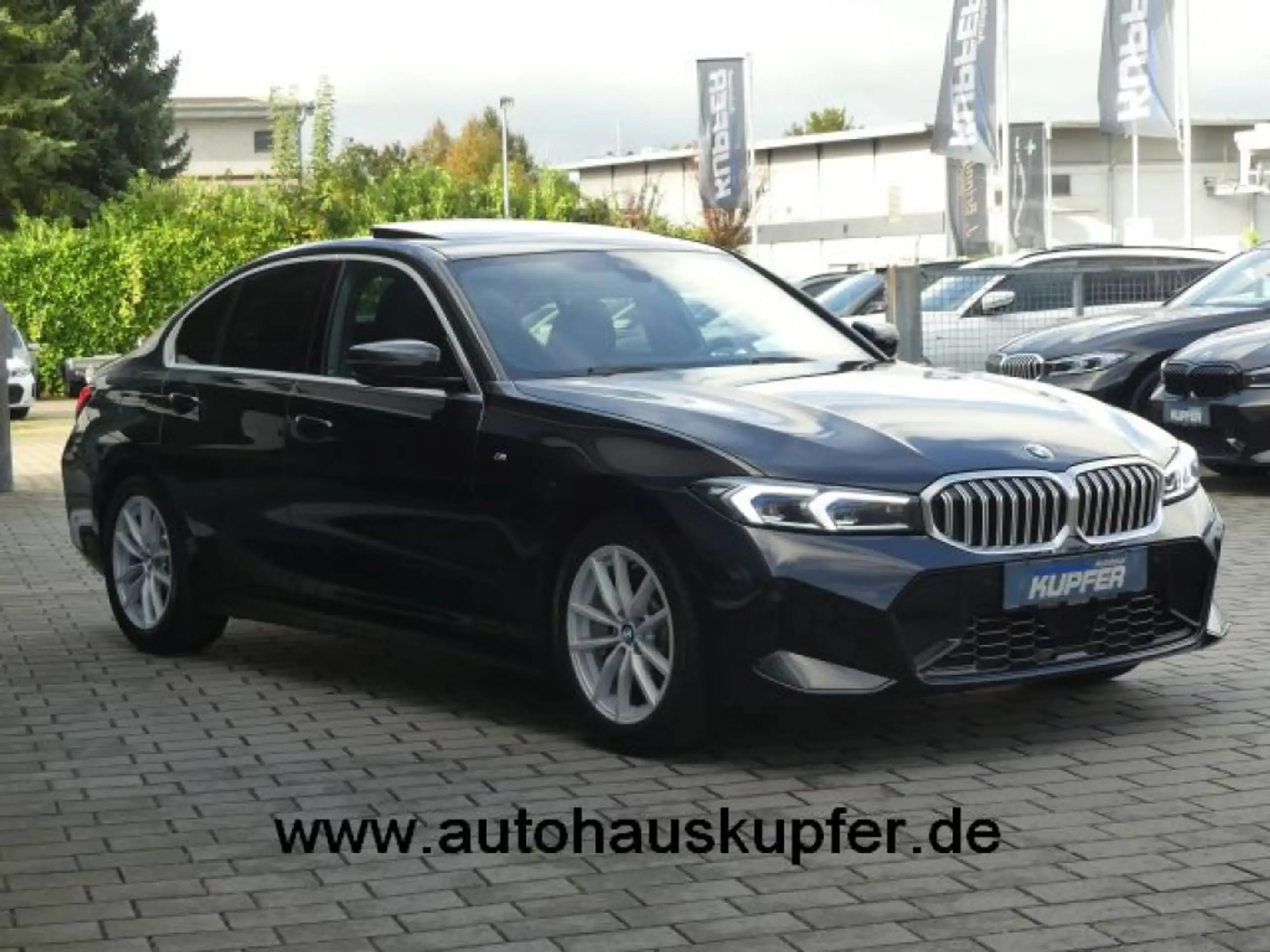 BMW - 330