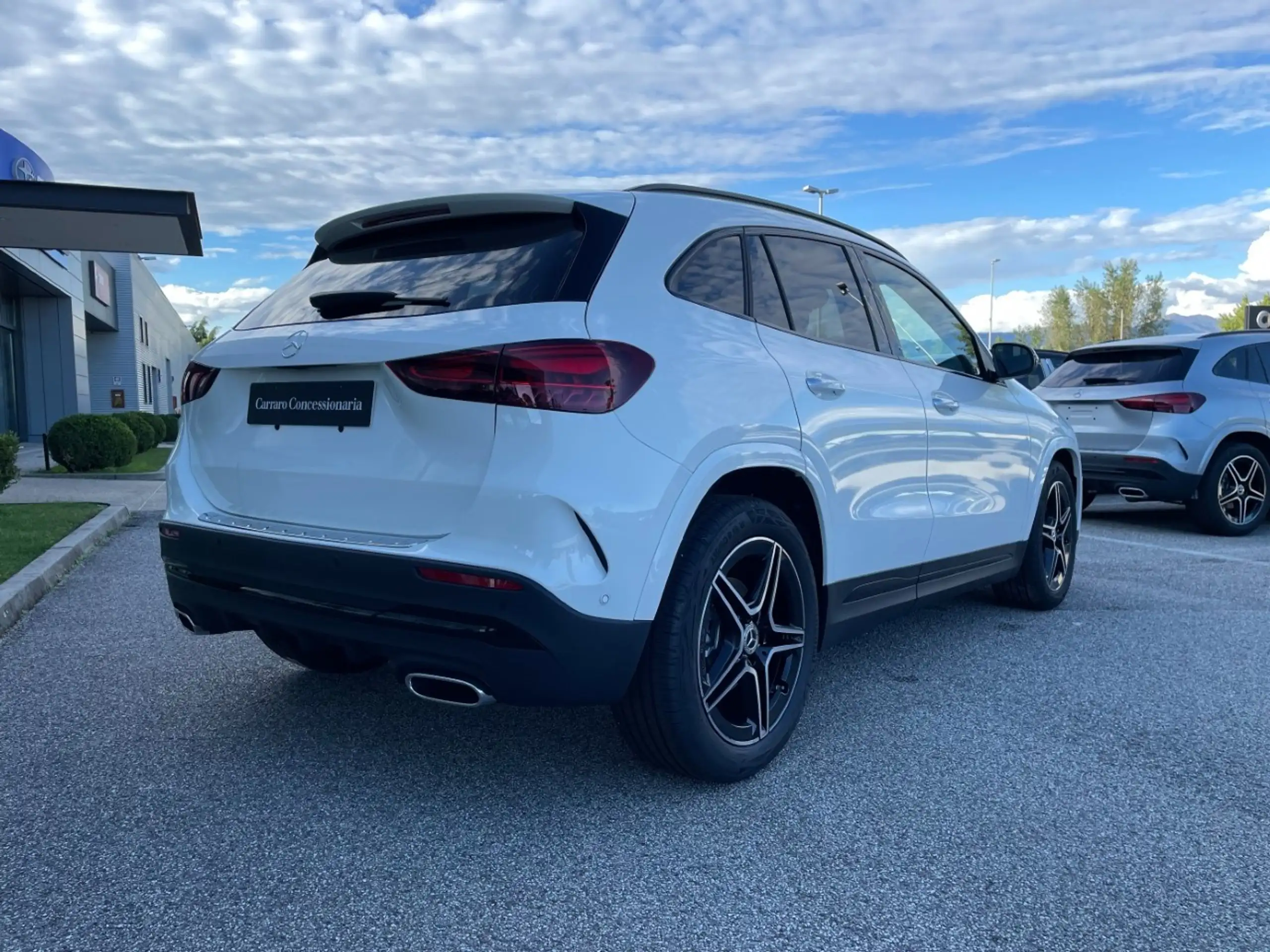 Mercedes-Benz - GLA 180