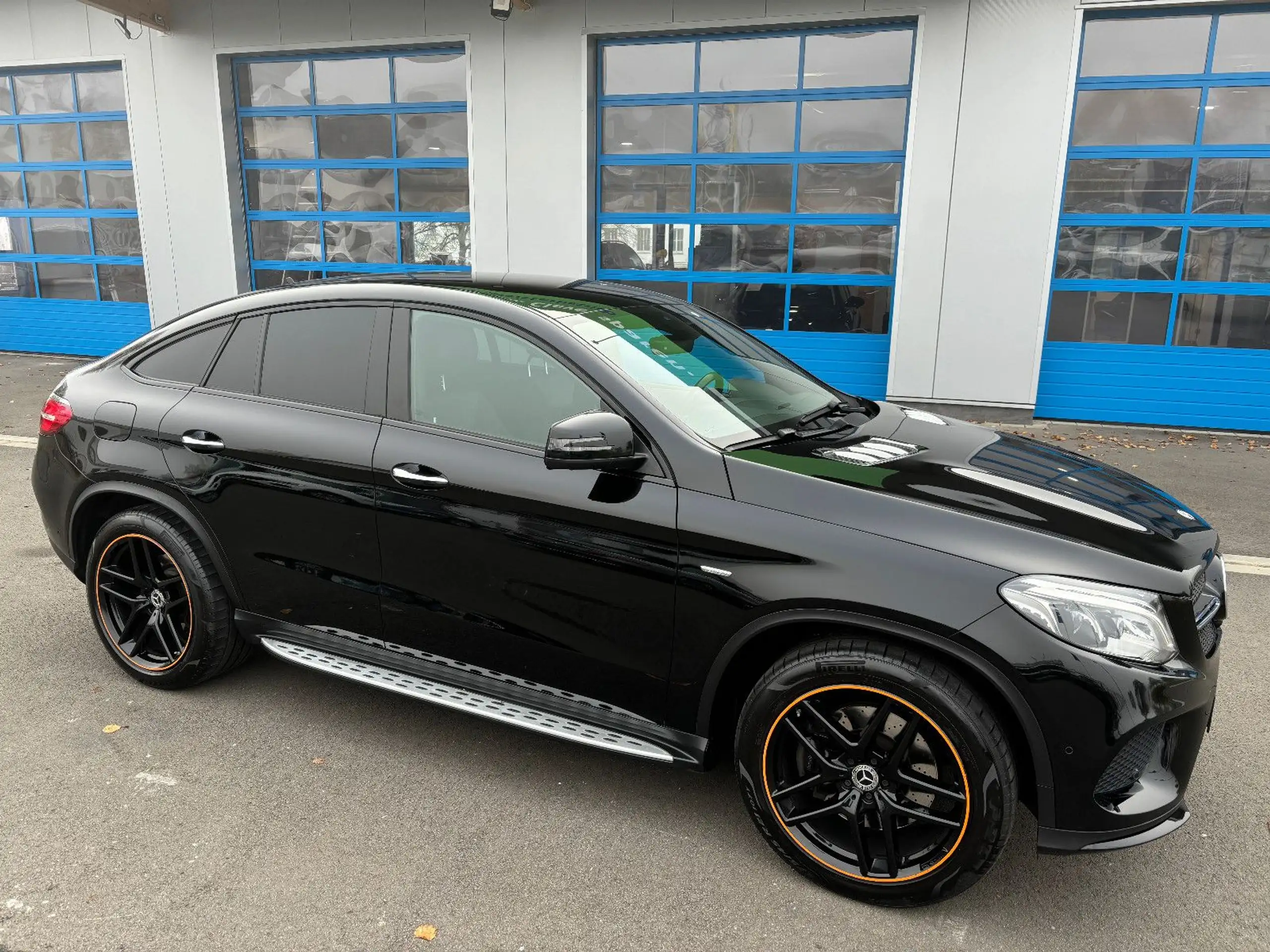 Mercedes-Benz - GLE 500