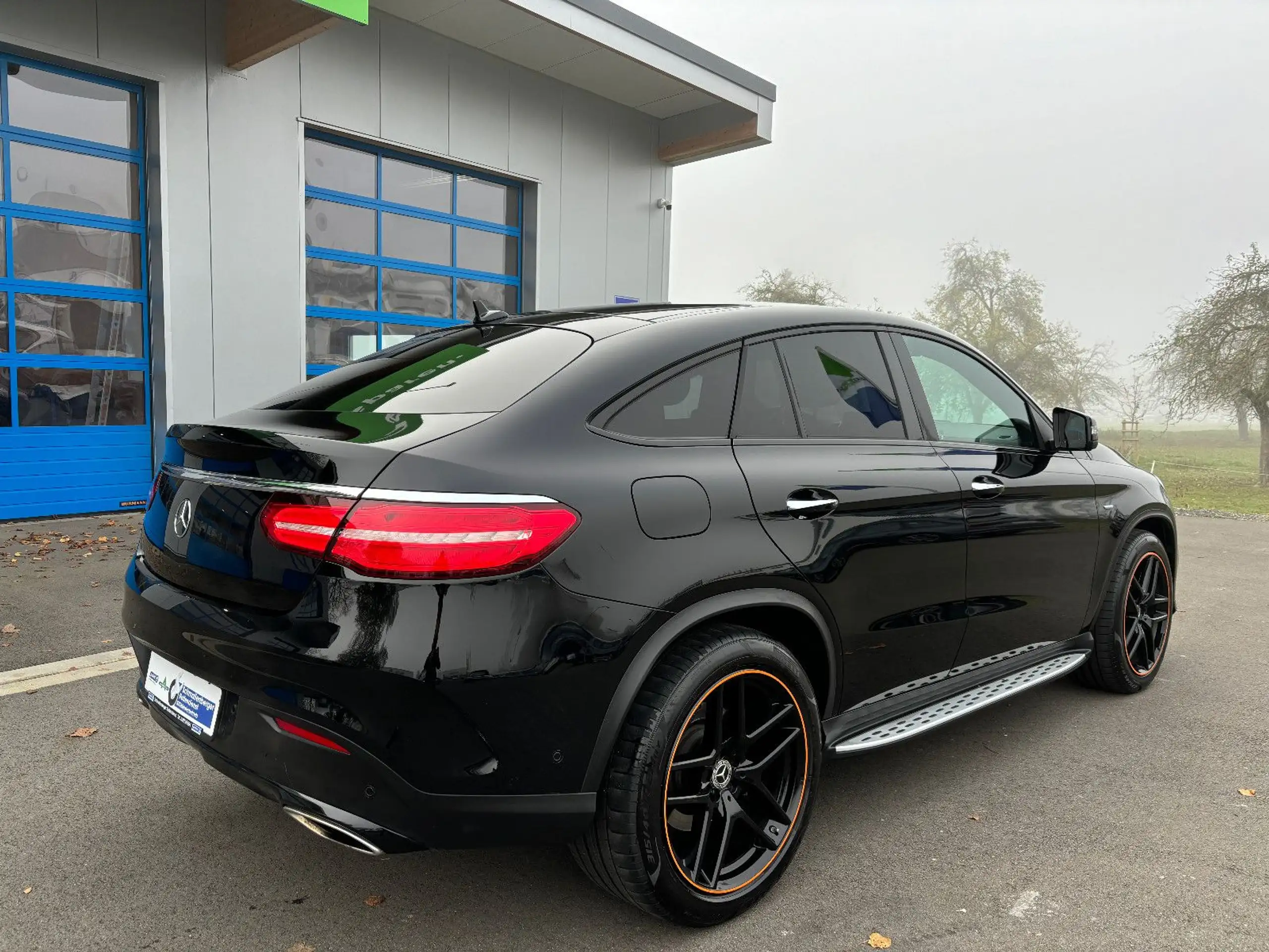 Mercedes-Benz - GLE 500