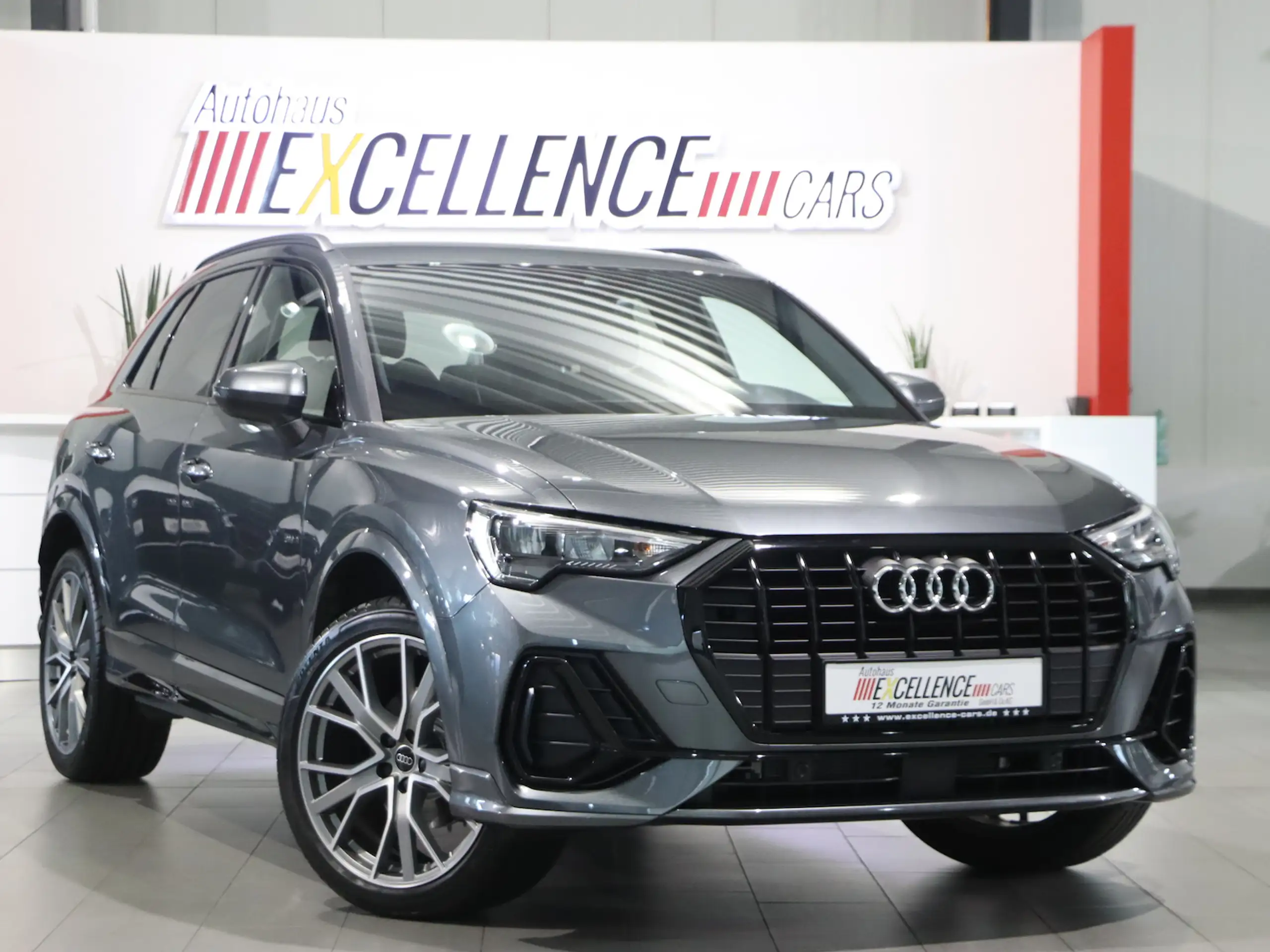 Audi - Q3