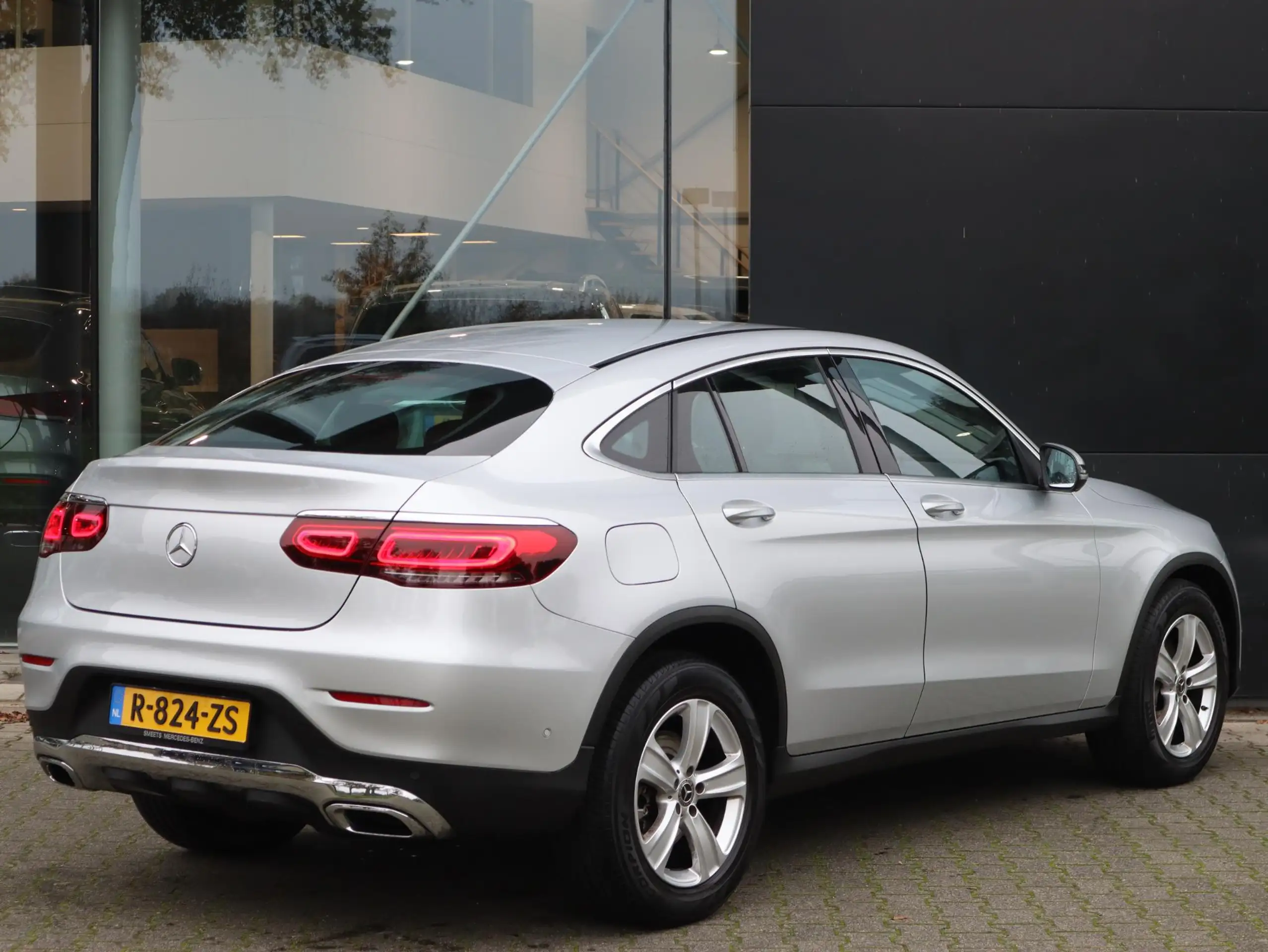 Mercedes-Benz - GLC 220