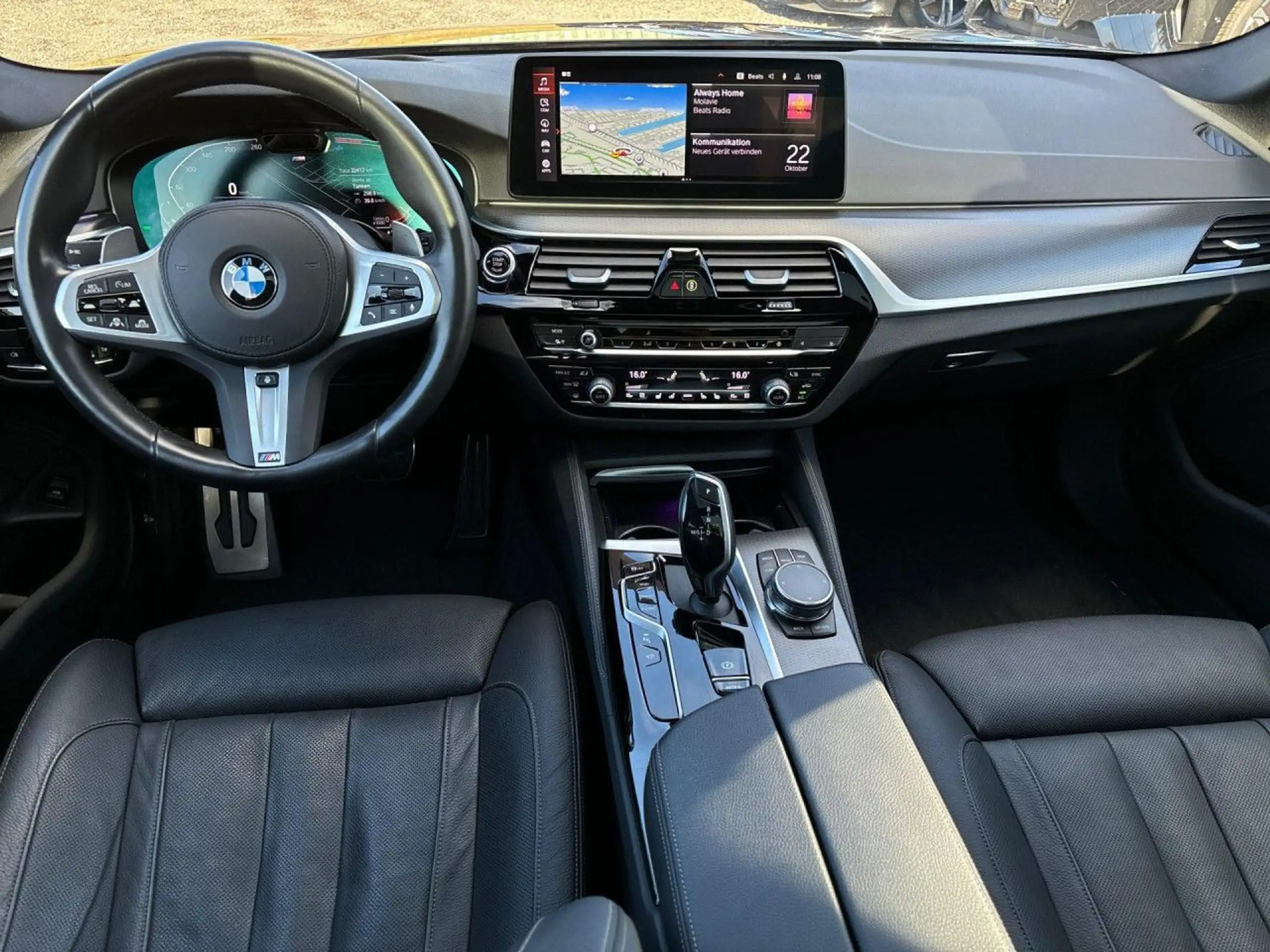 BMW - 520