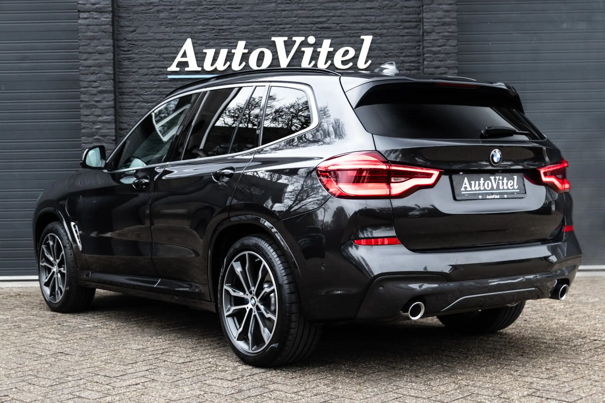 BMW - X3