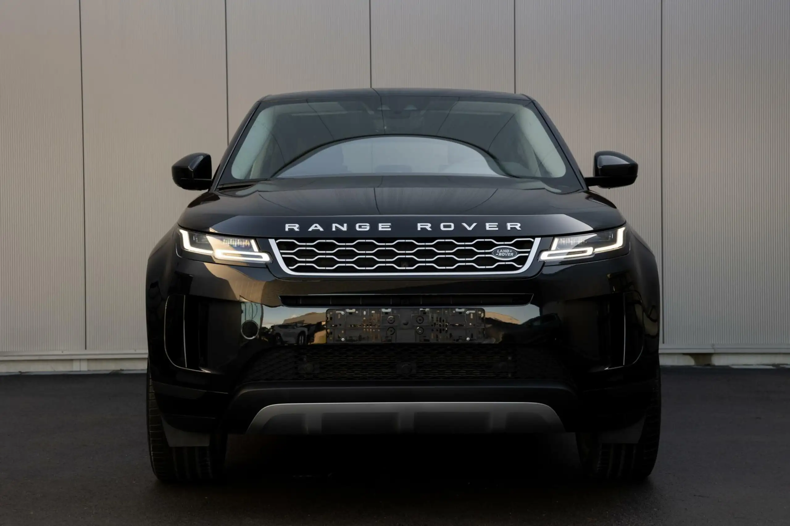 Land Rover - Range Rover Evoque