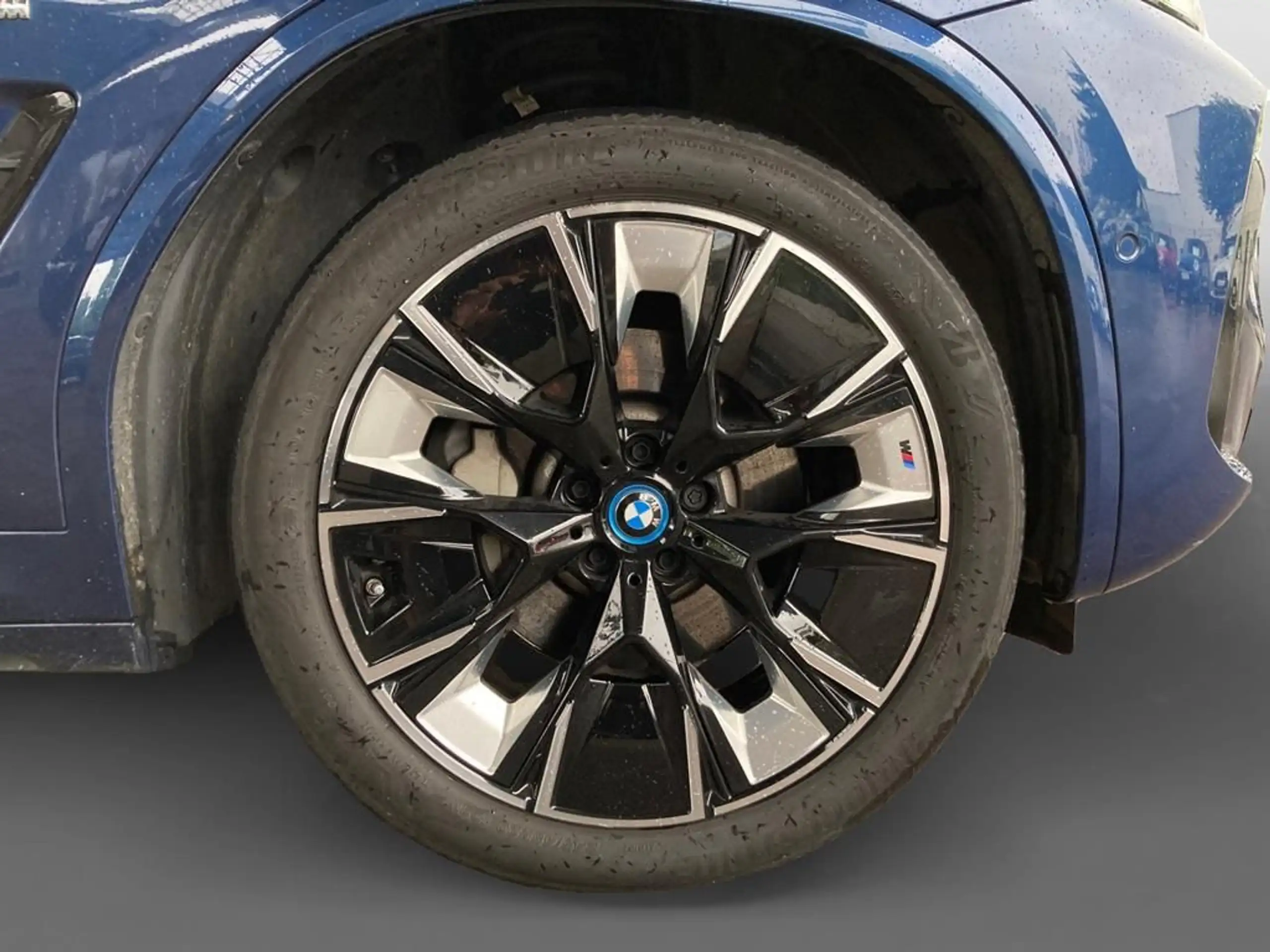 BMW - iX3