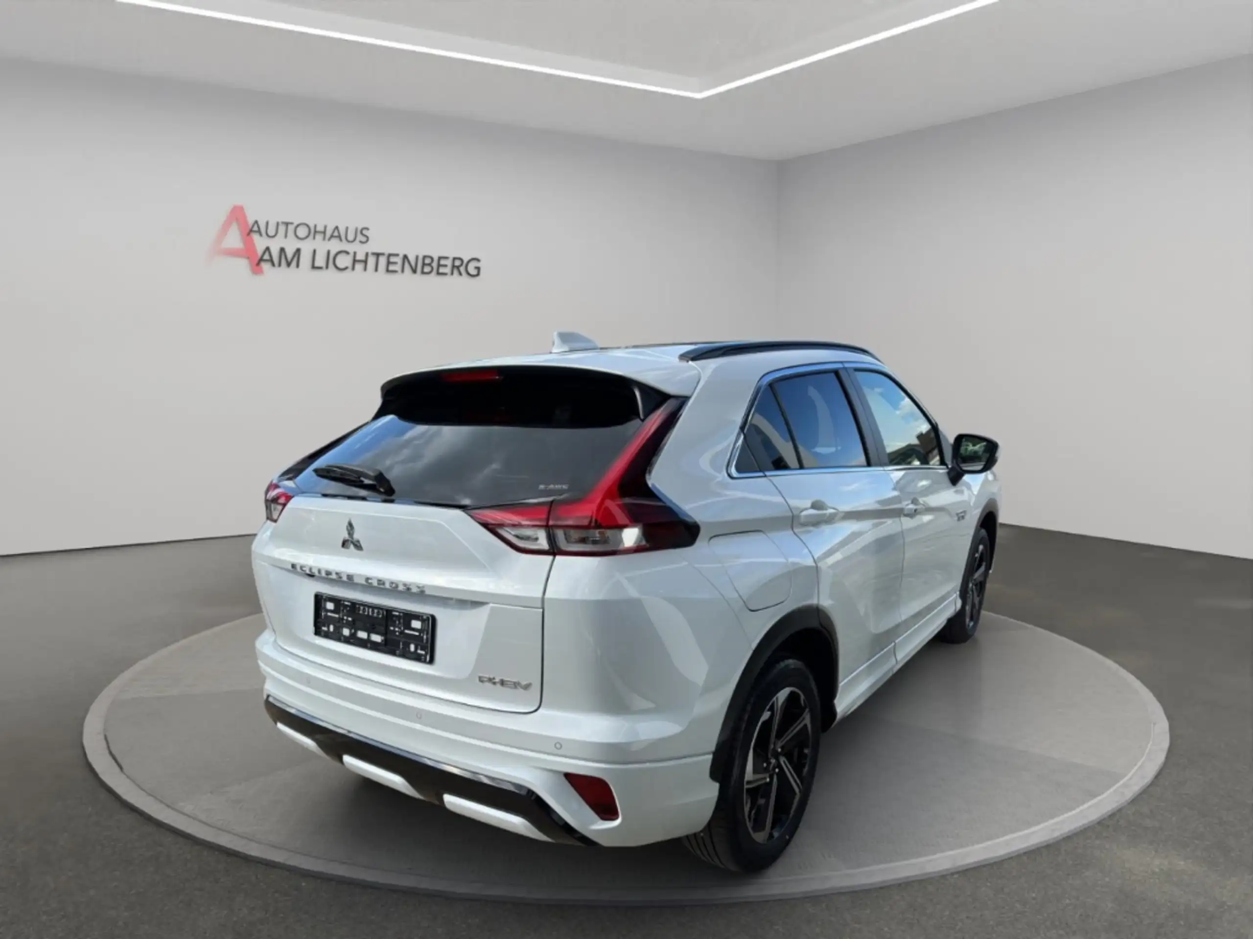 Mitsubishi - Eclipse Cross