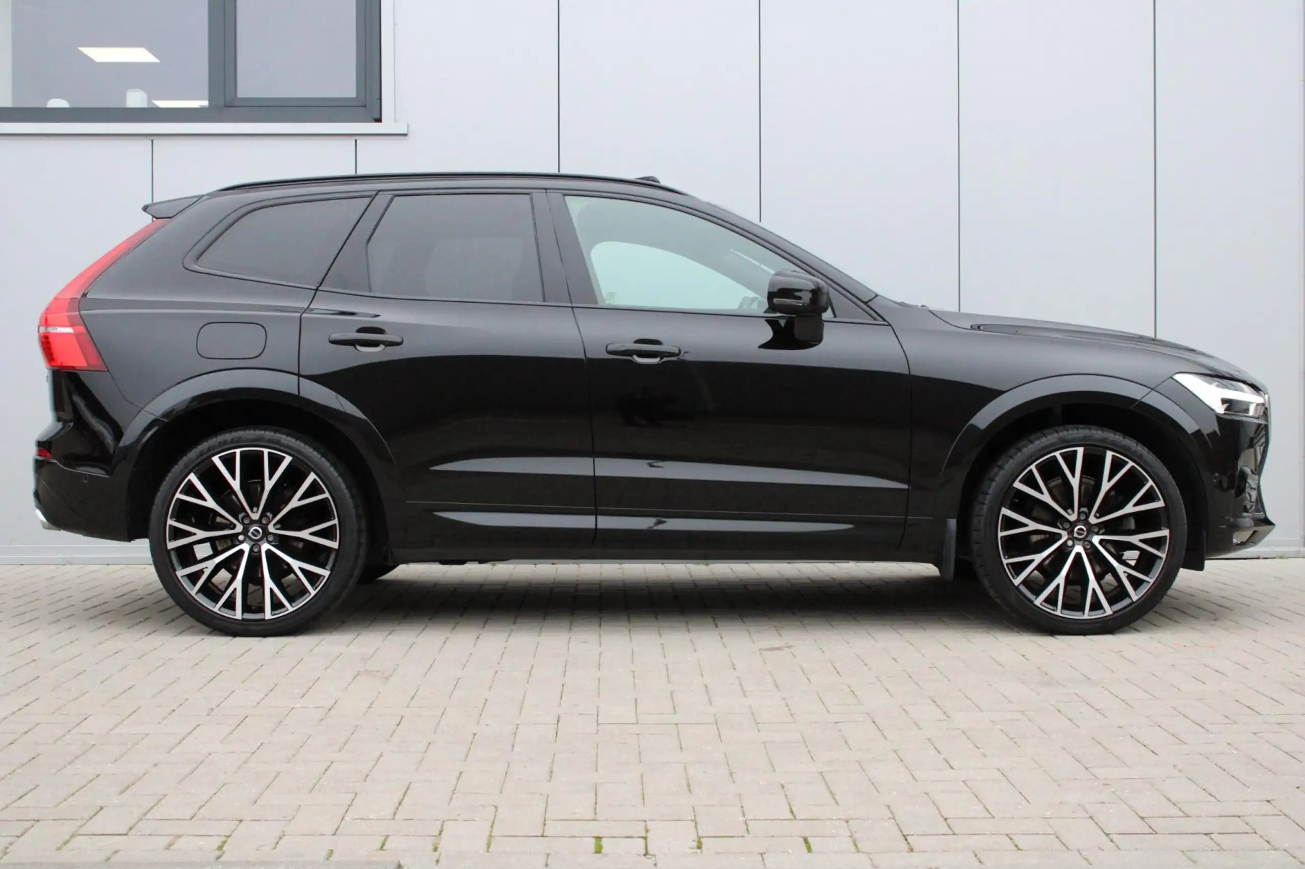 Volvo - XC60