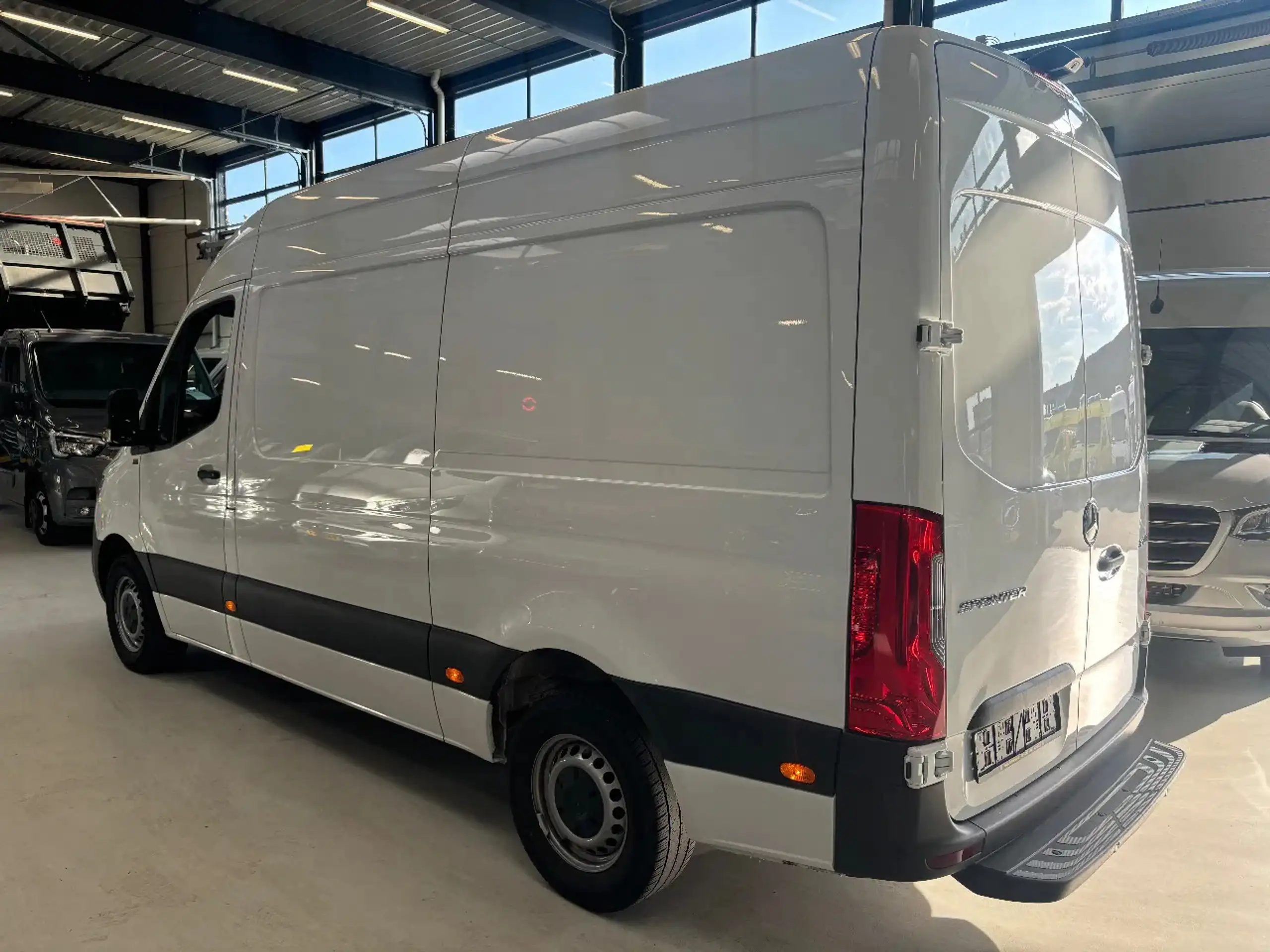 Mercedes-Benz - Sprinter