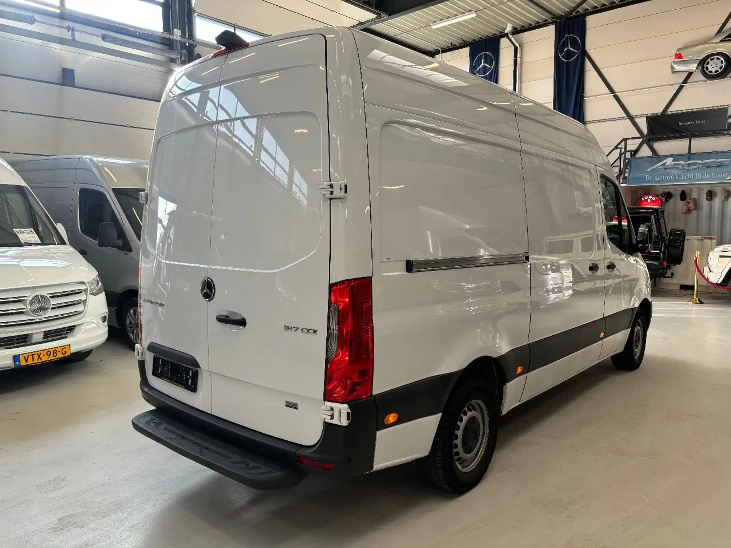 Mercedes-Benz - Sprinter