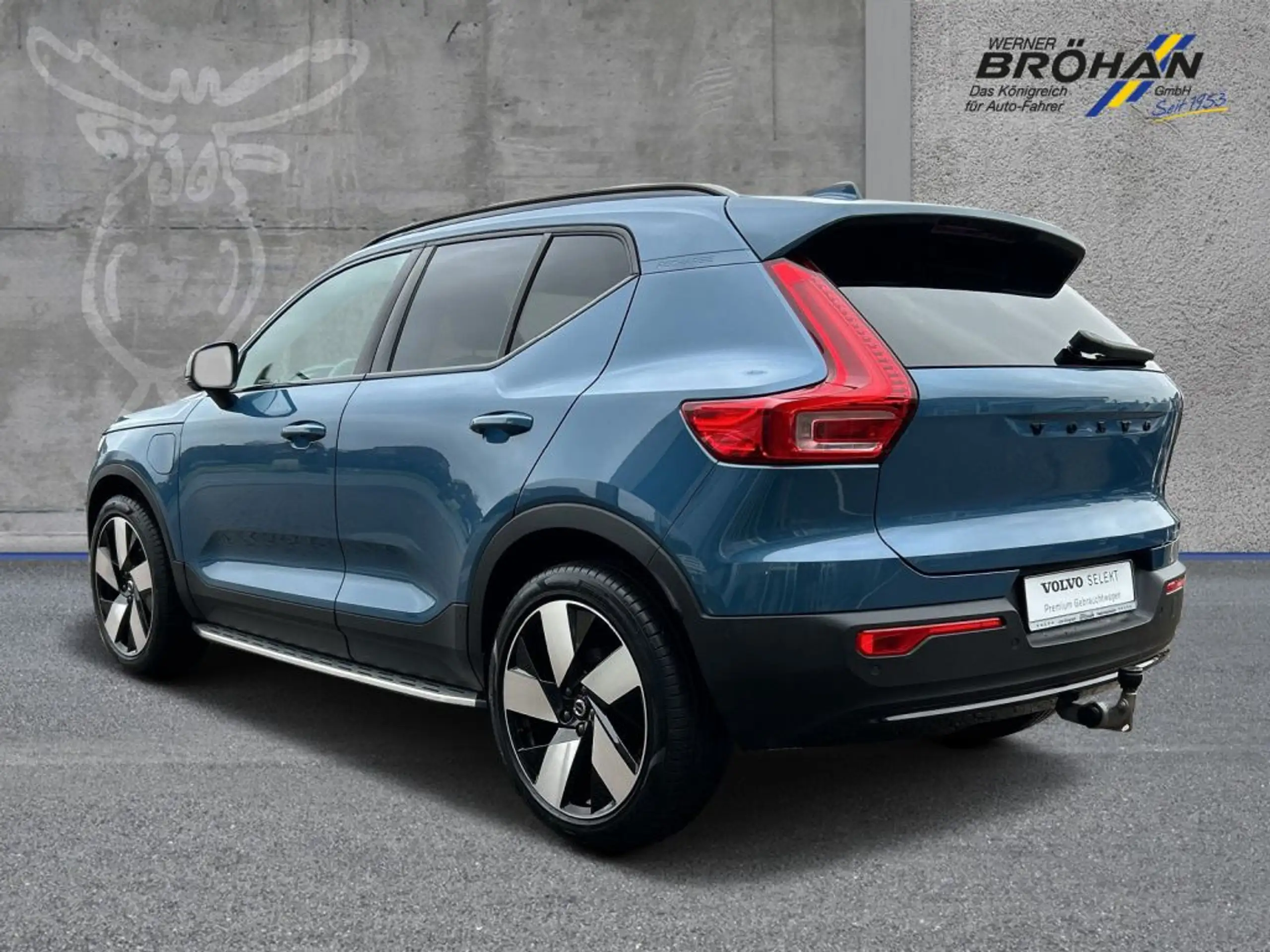 Volvo - XC40