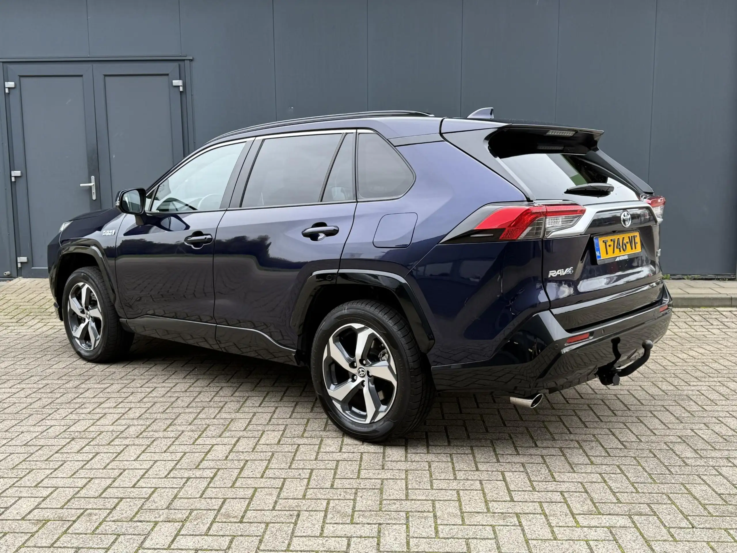 Toyota - RAV 4