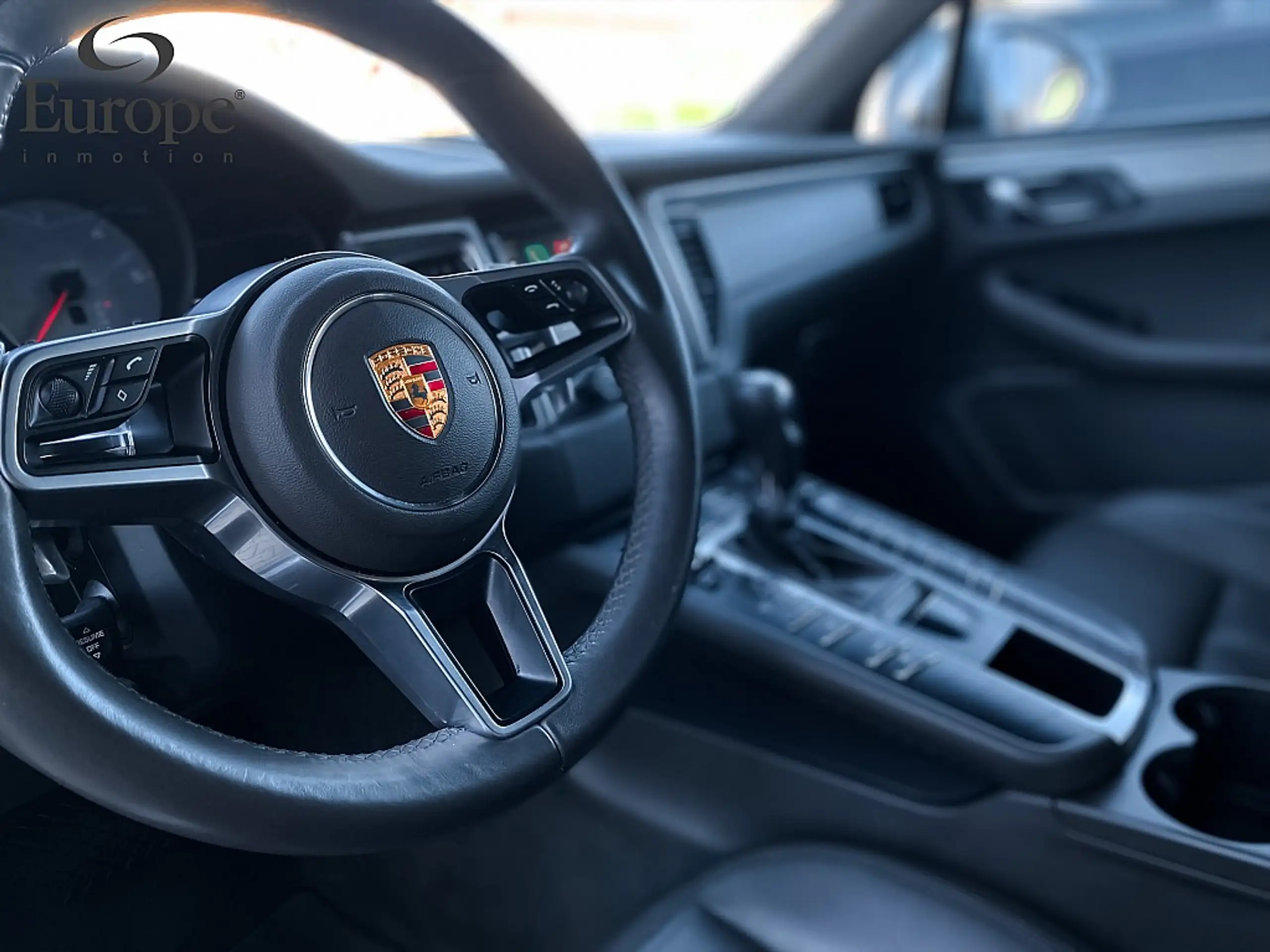 Porsche - Macan