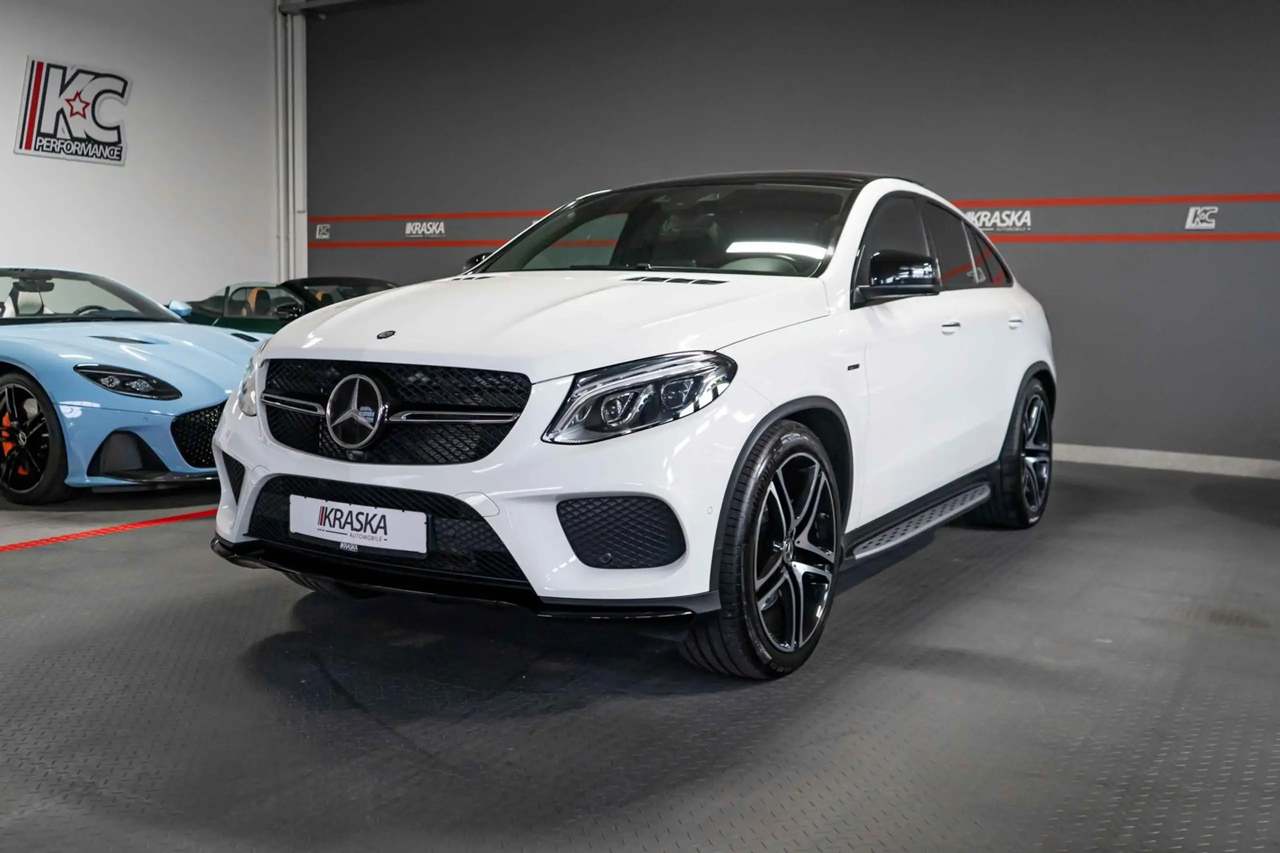 Mercedes-Benz - GLE 43 AMG