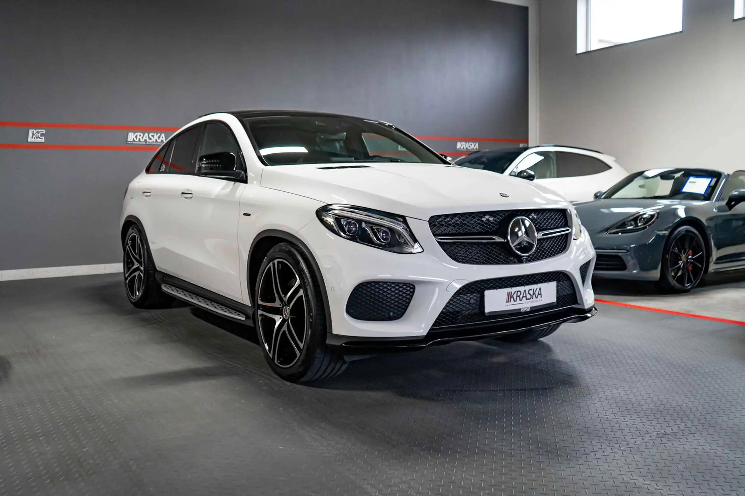 Mercedes-Benz - GLE 43 AMG