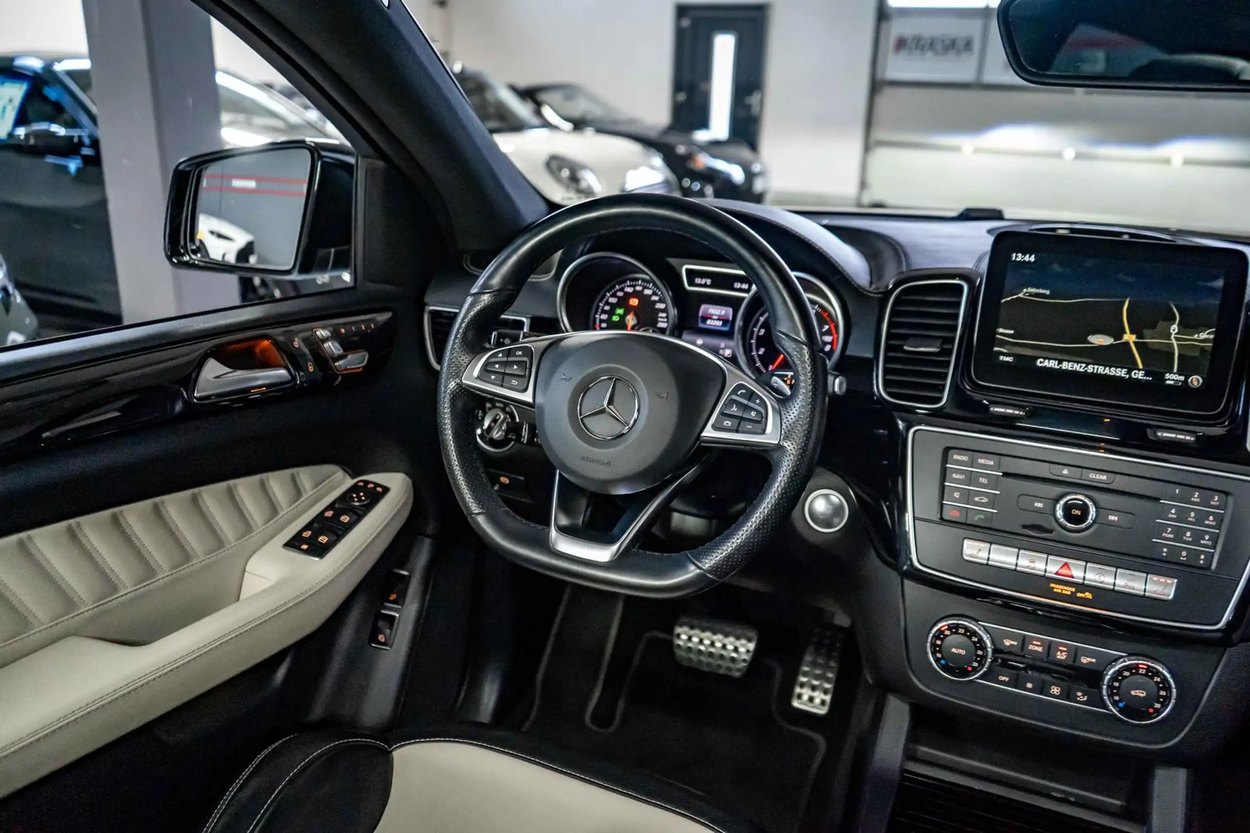 Mercedes-Benz - GLE 43 AMG