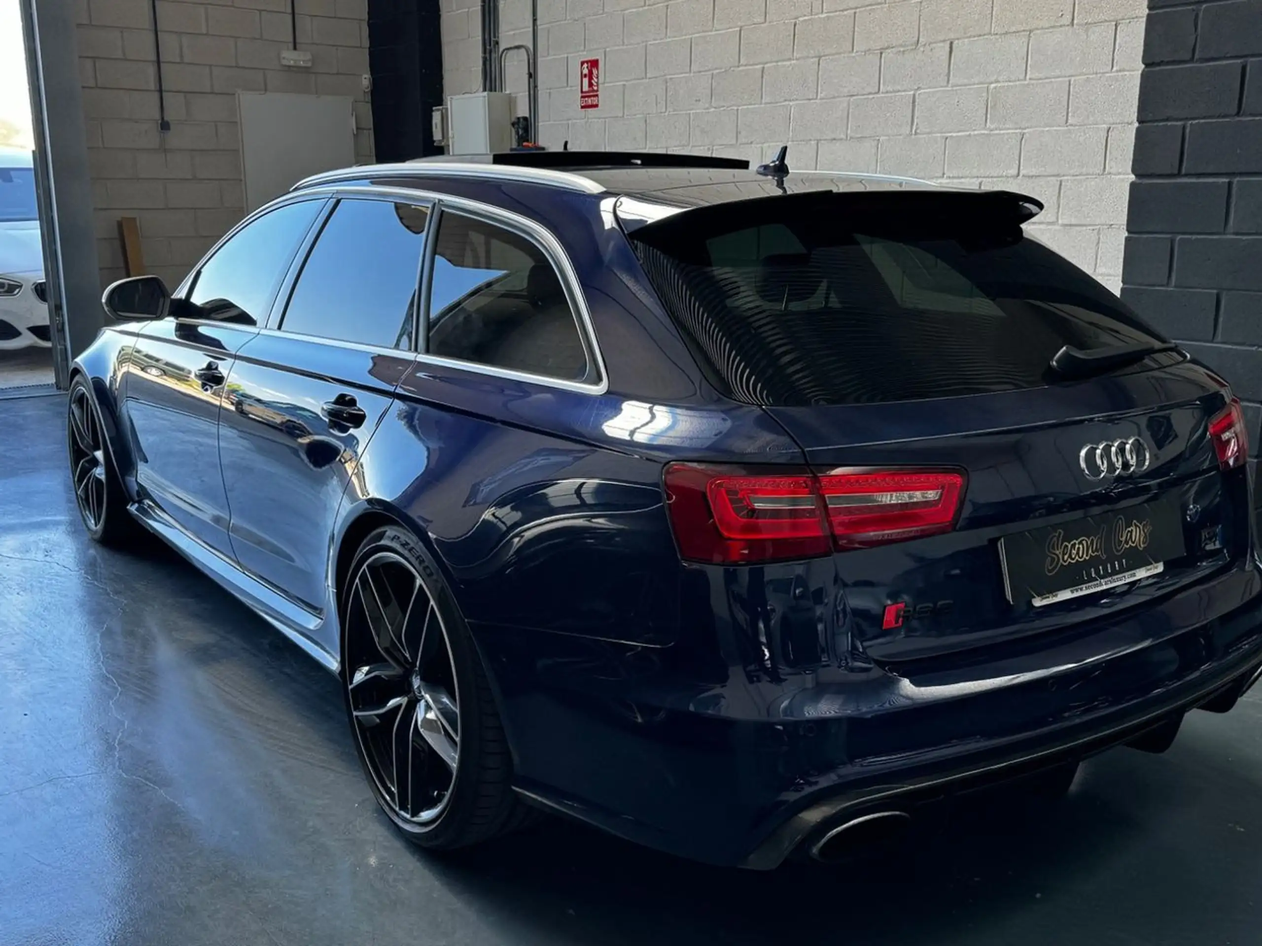 Audi - RS6