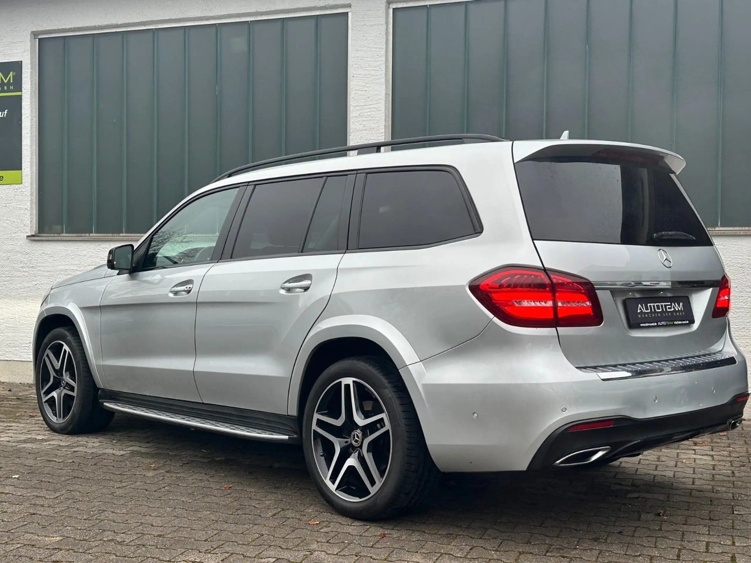 Mercedes-Benz - GLS 350