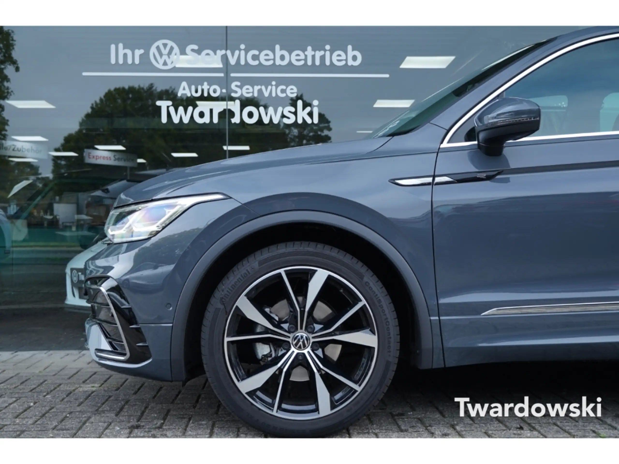 Volkswagen - Tiguan