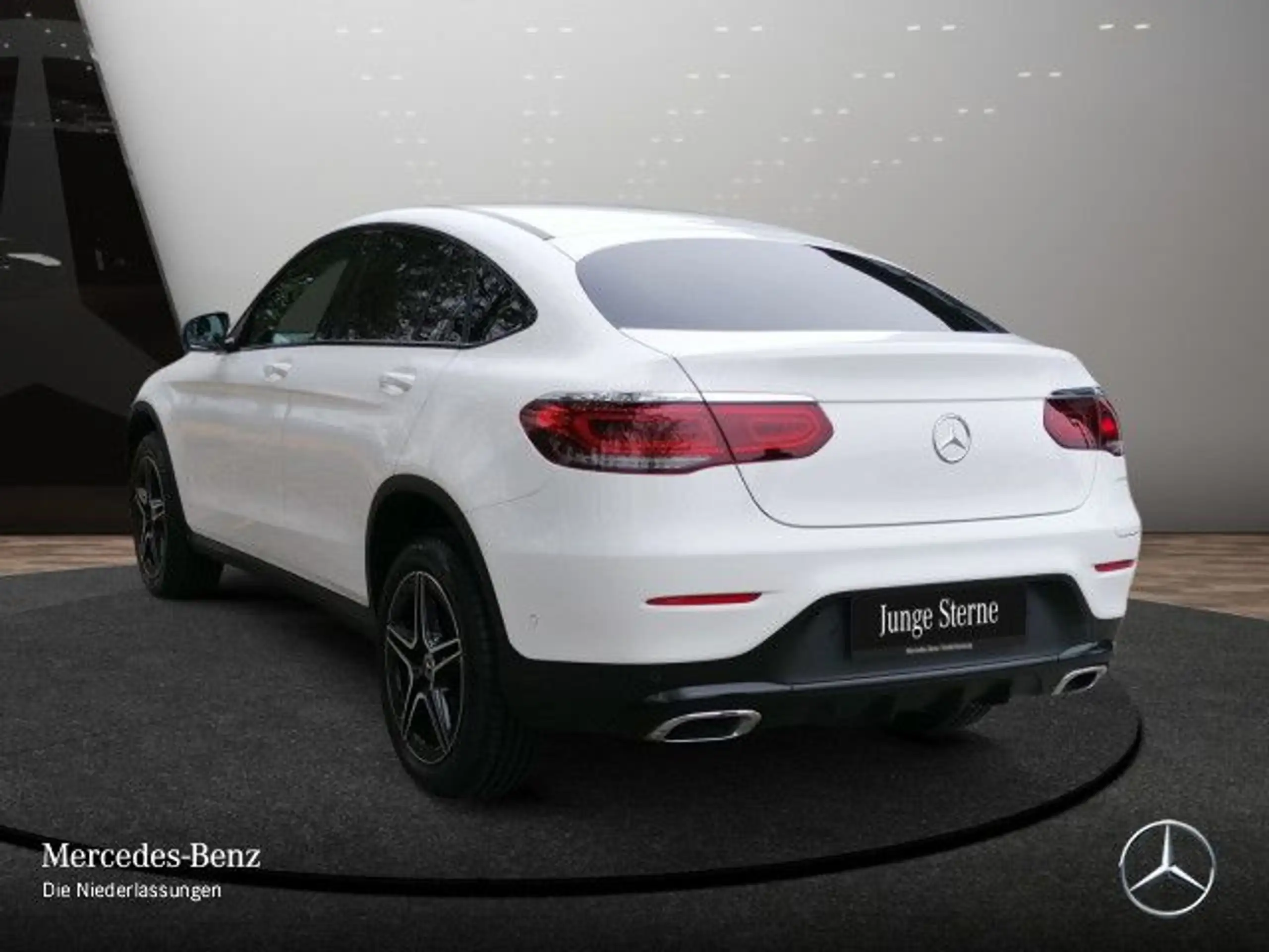 Mercedes-Benz - GLC 300