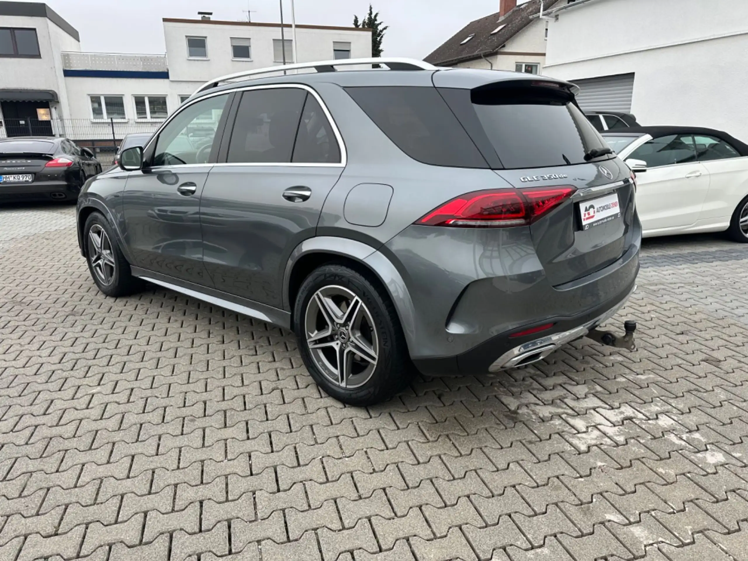 Mercedes-Benz - GLE 350