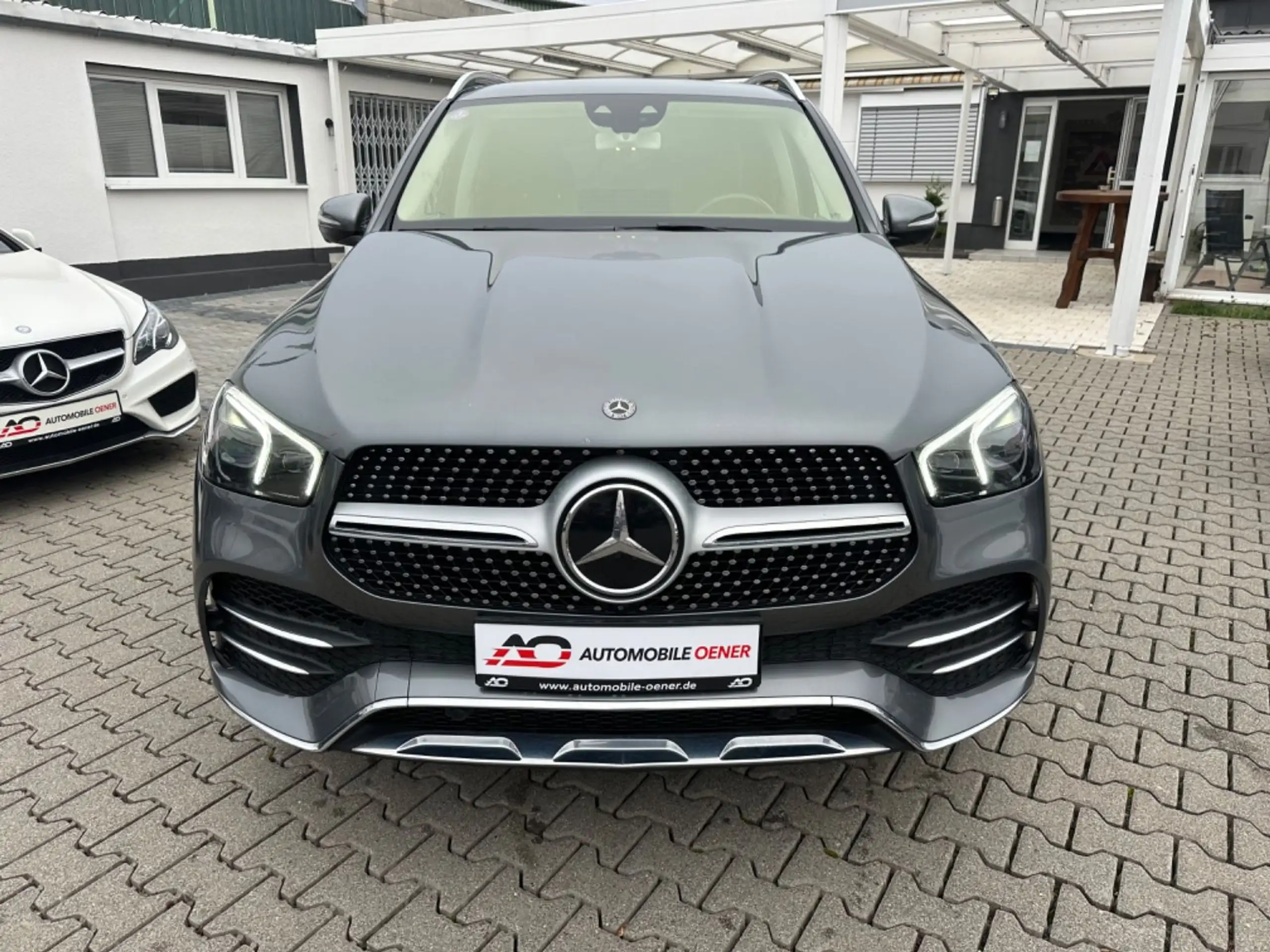 Mercedes-Benz - GLE 350